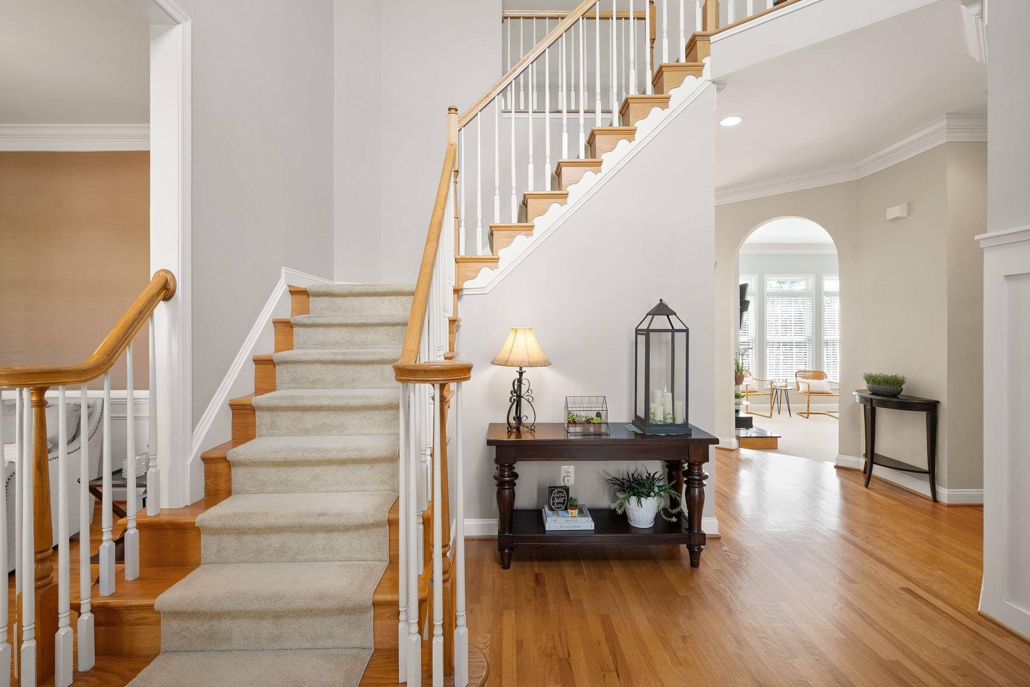 700 IRVINE BANK LANE