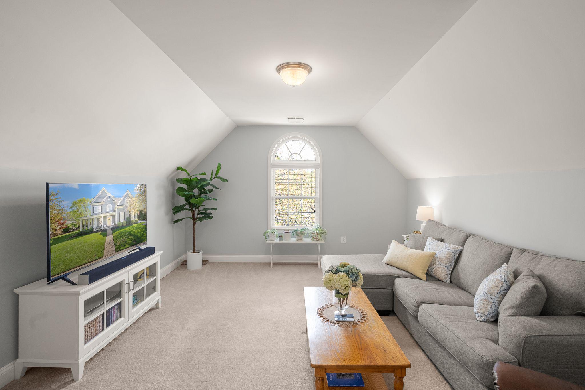 VILLAGE CASE - Residential