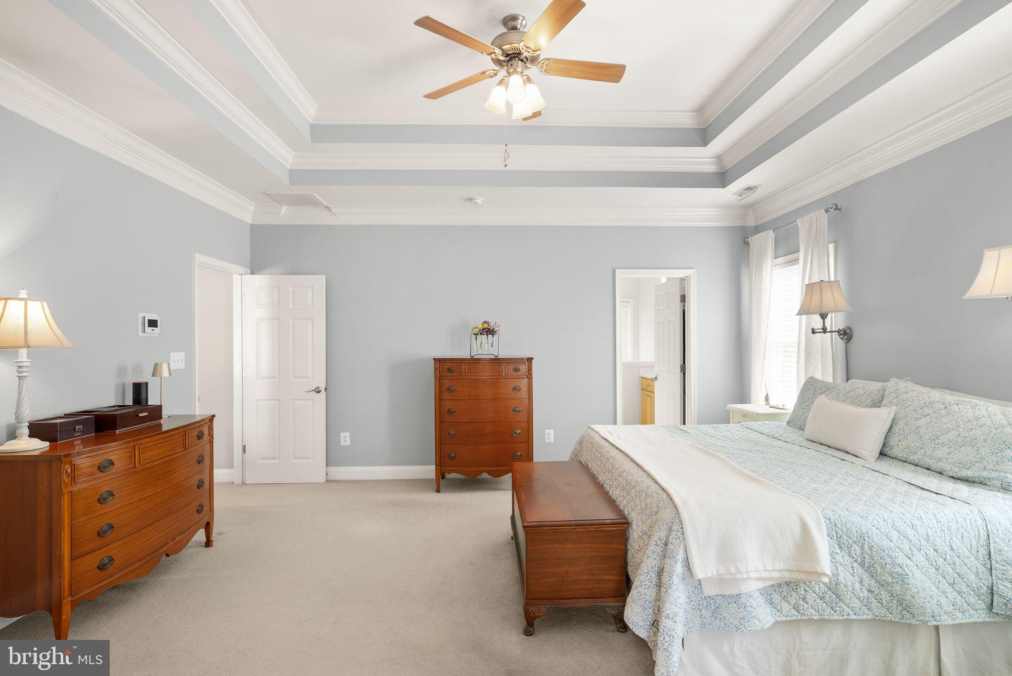 VILLAGE CASE - Residential