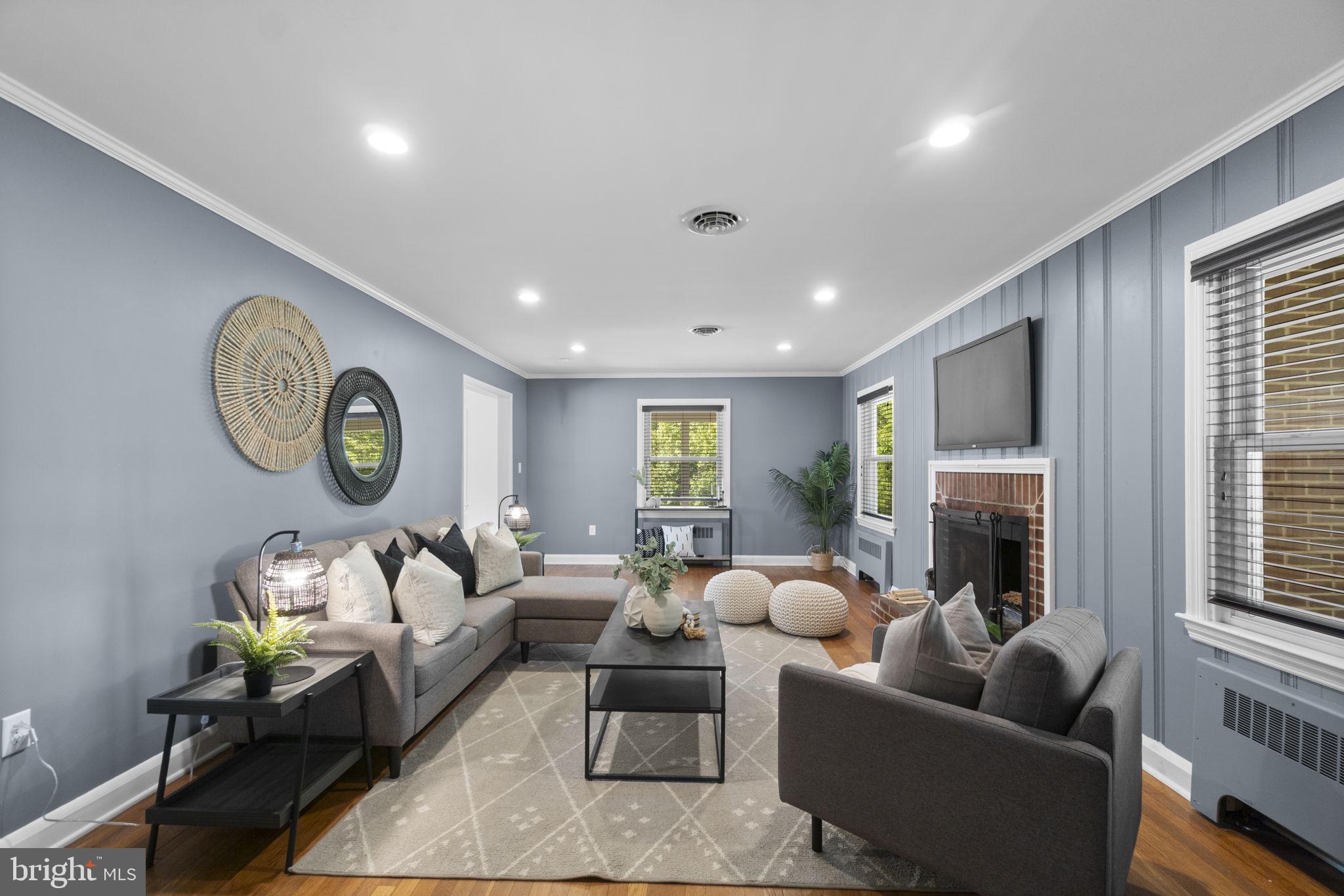 PIKESVILLE - Residential