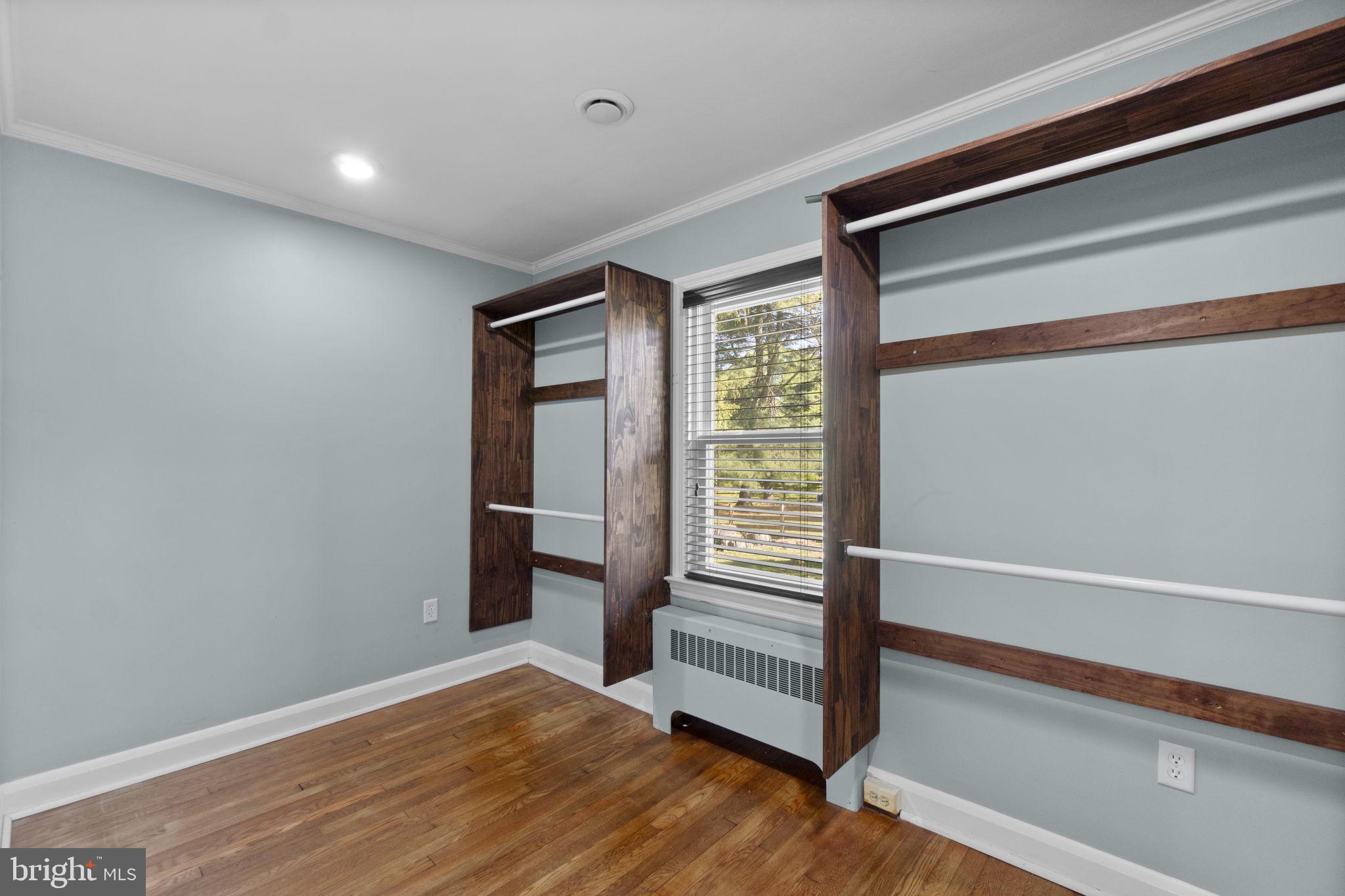 PIKESVILLE - Residential