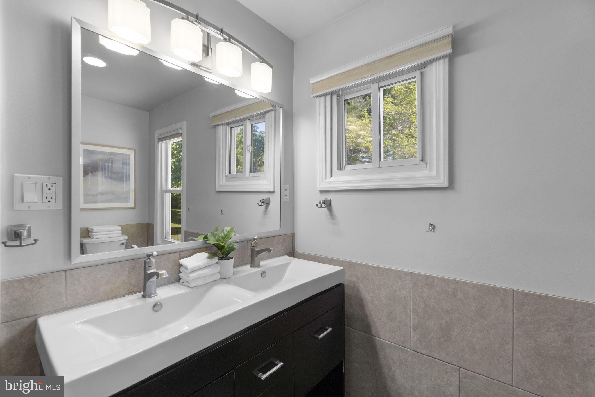 PIKESVILLE - Residential