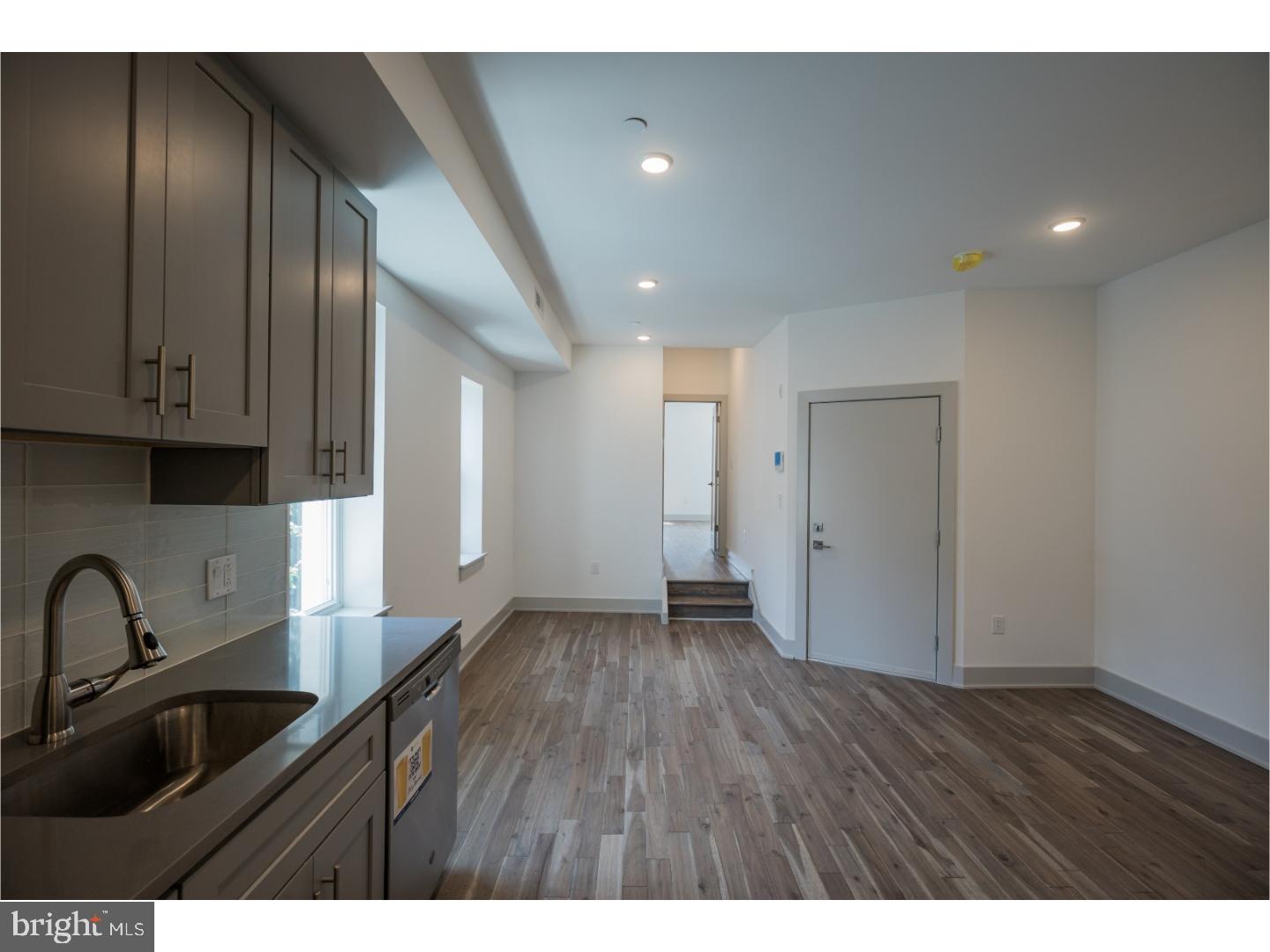 UNIVERSITY CITY - Residential Lease