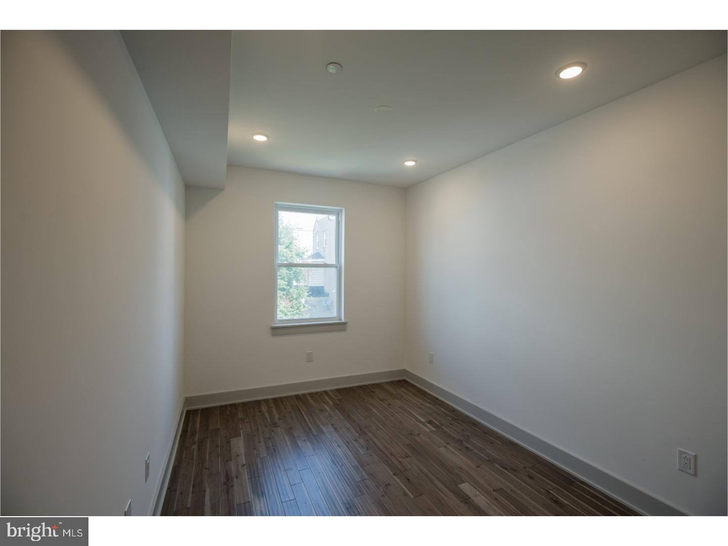 UNIVERSITY CITY - Residential Lease