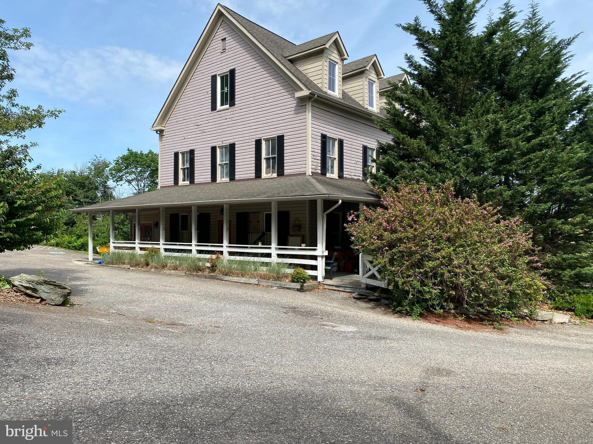 BRADDOCK HEIGHTS - Commercial Sale