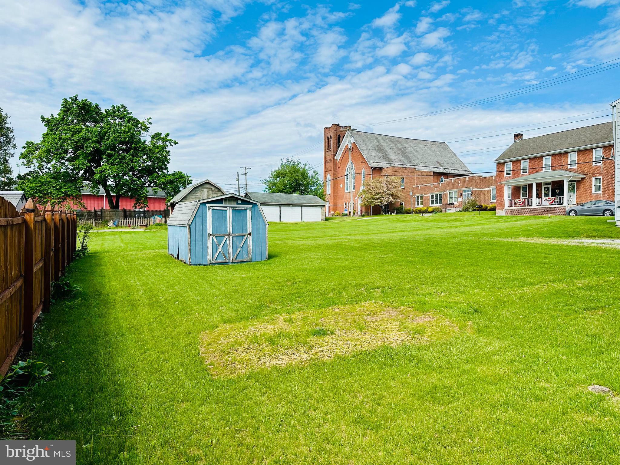 ABBOTTSTOWN - Residential