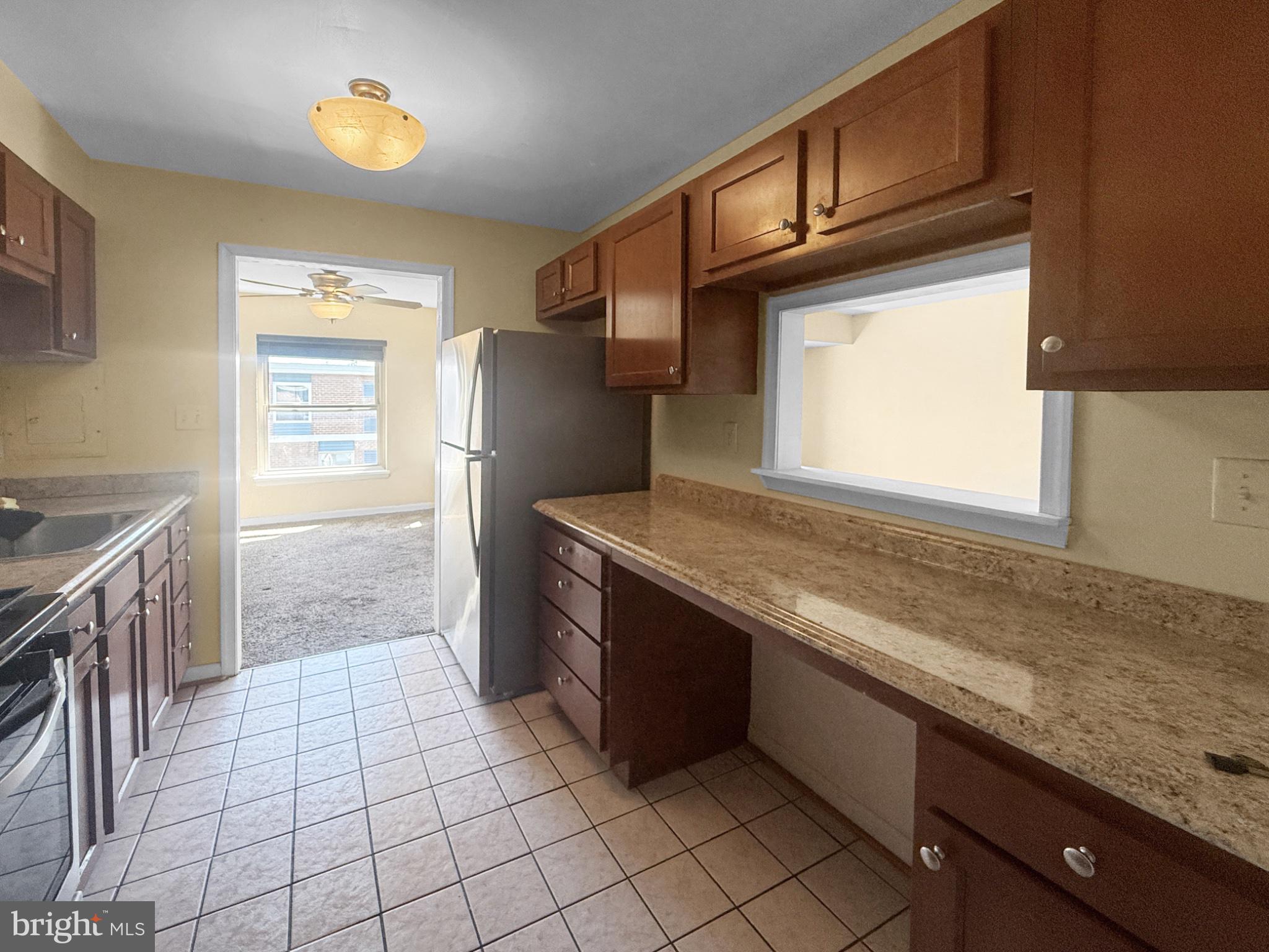 MARLOW TOWERS CONDOMINIUMS - Residential