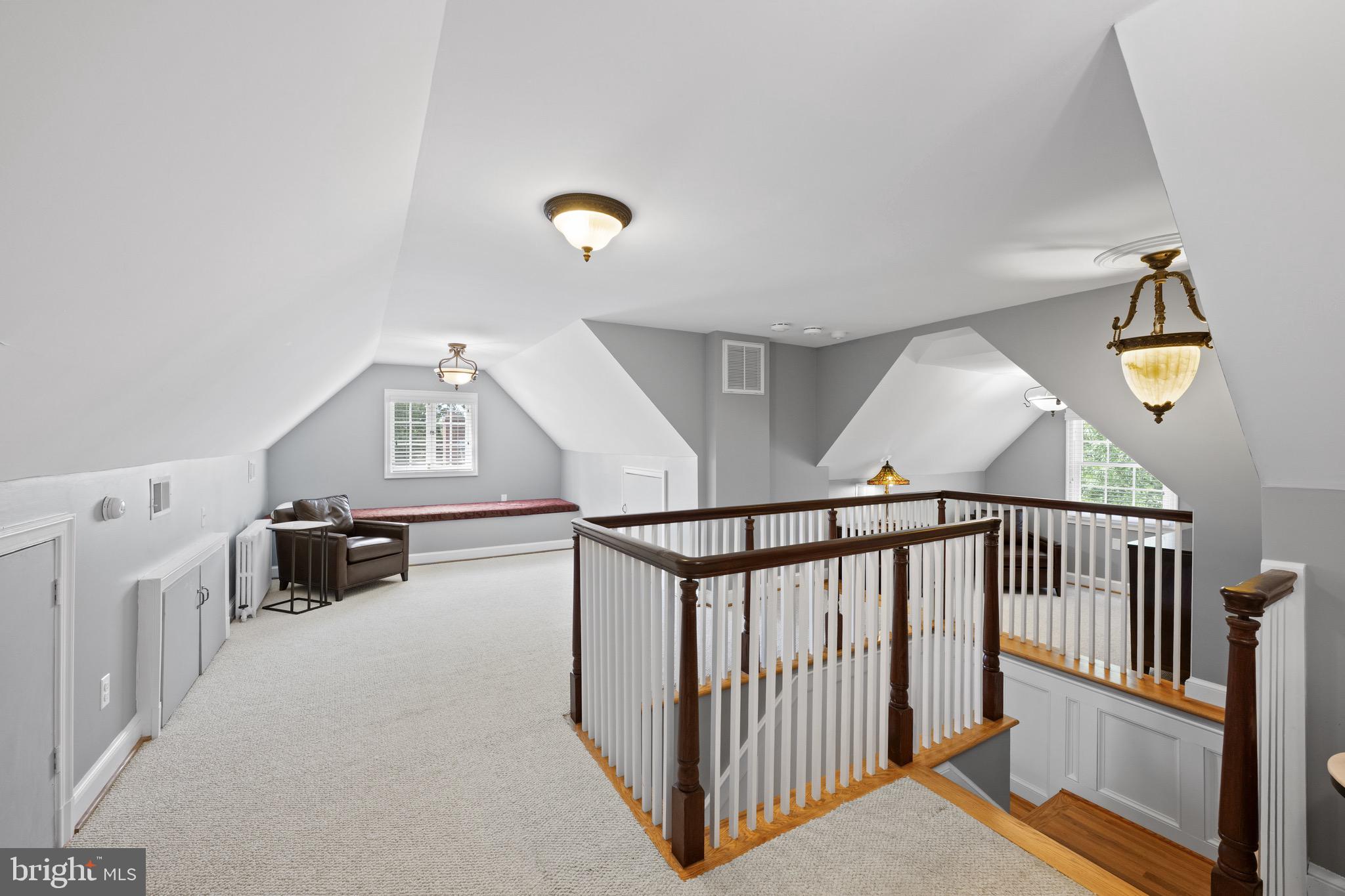 WHEATLEY HILLS - Residential