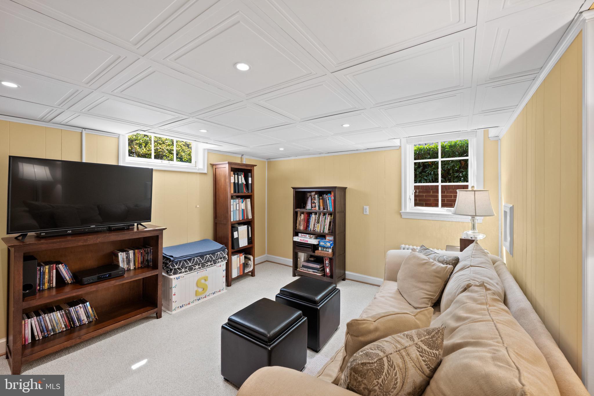 WHEATLEY HILLS - Residential