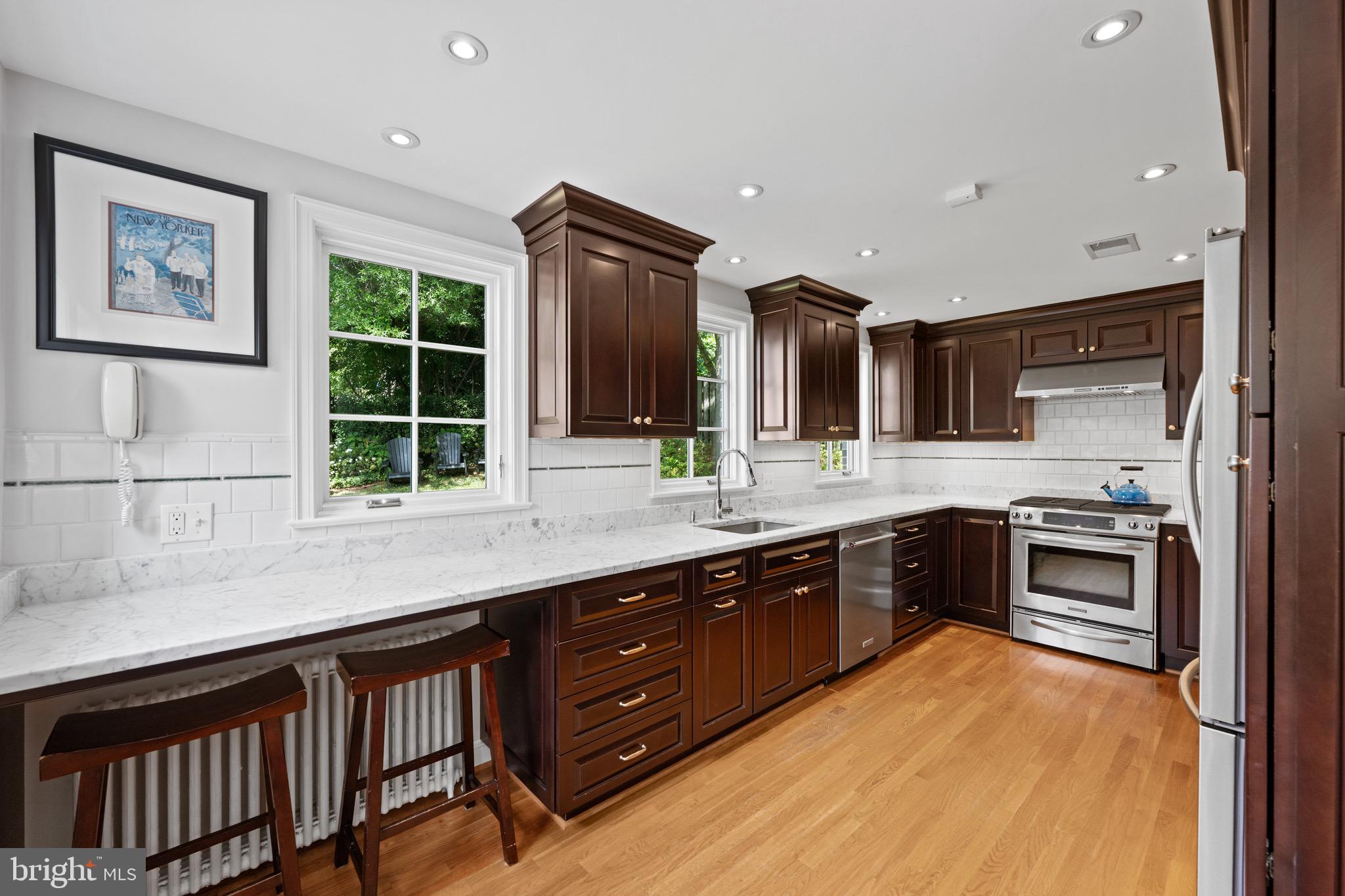 WHEATLEY HILLS - Residential