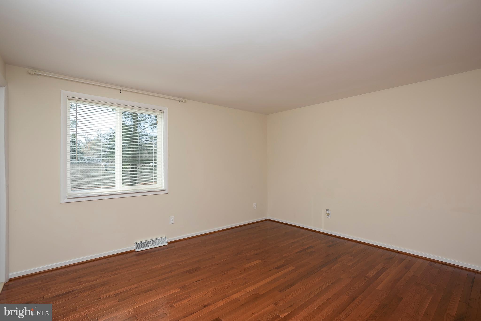 LONGFELLOW - Residential