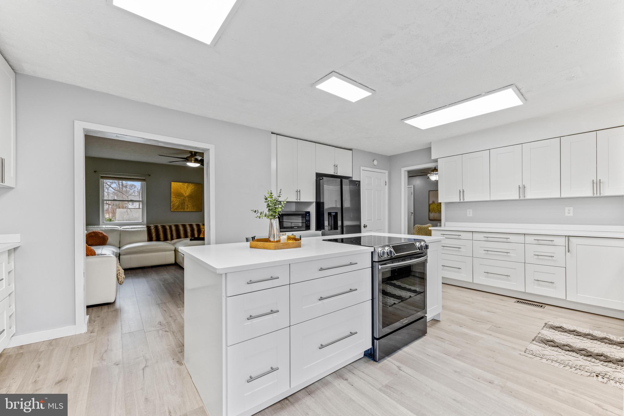 CHELSEA BEACH - Residential