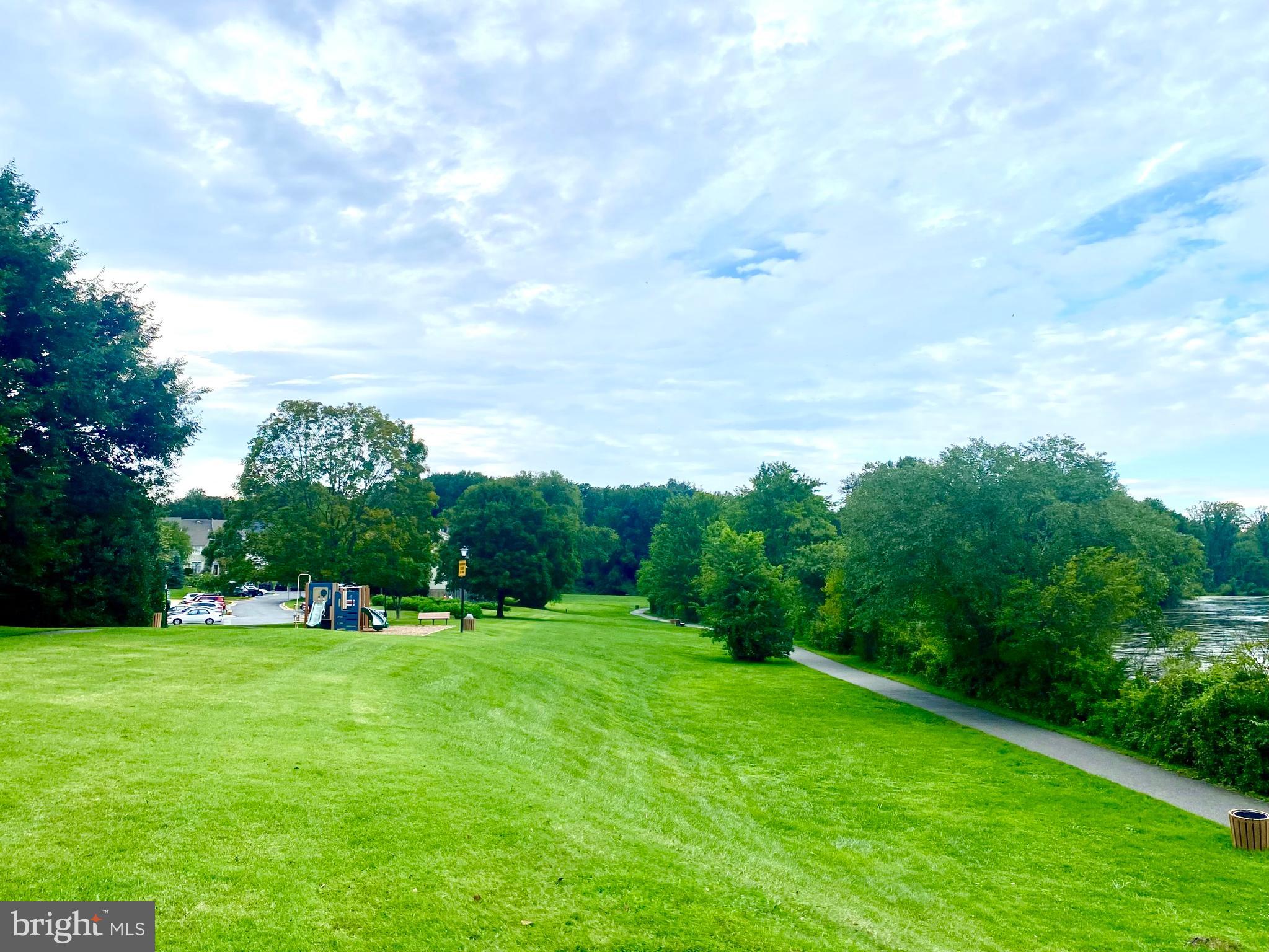 GUNNERS LAKE VILLAGE - Residential