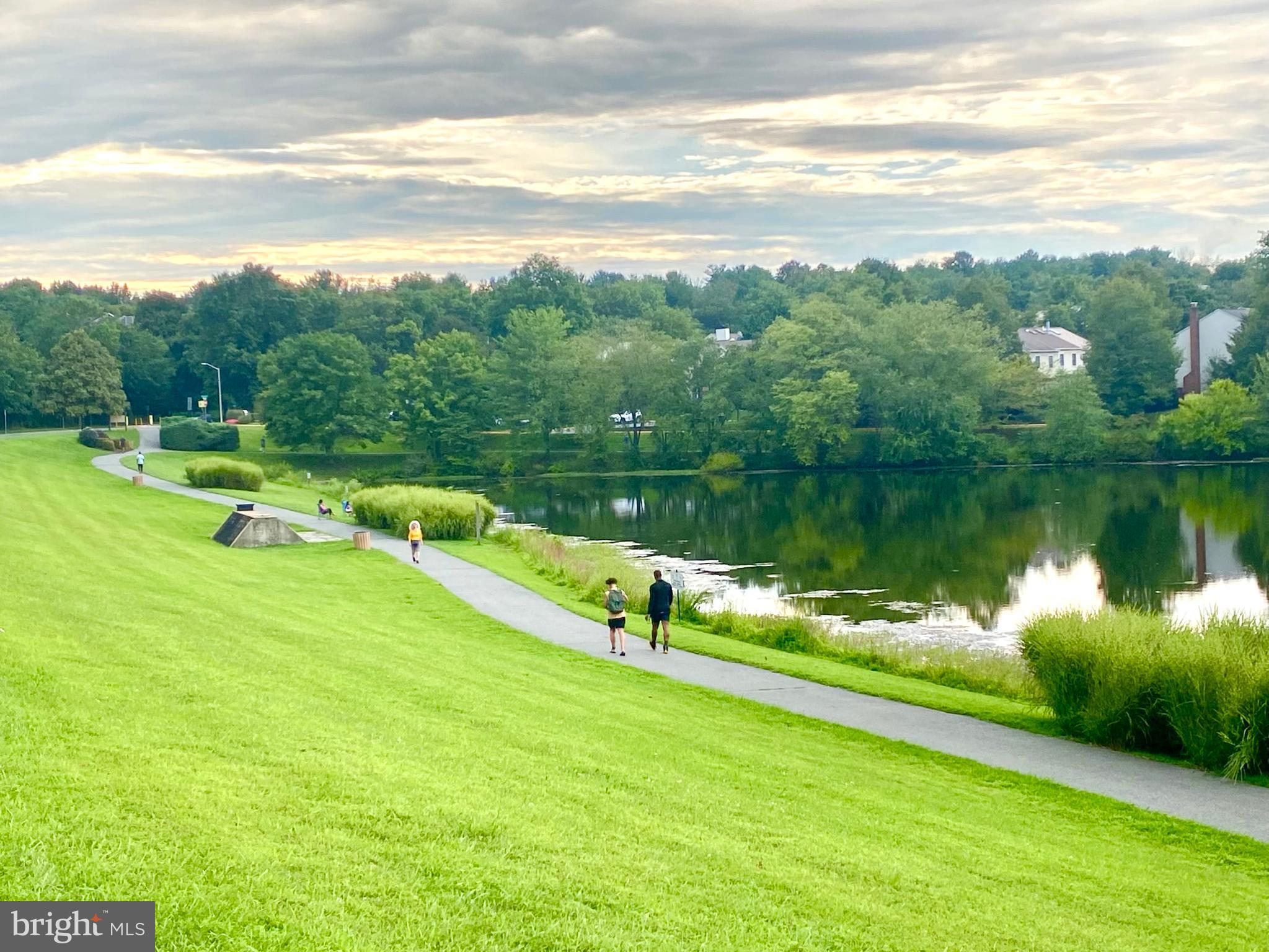 GUNNERS LAKE VILLAGE - Residential