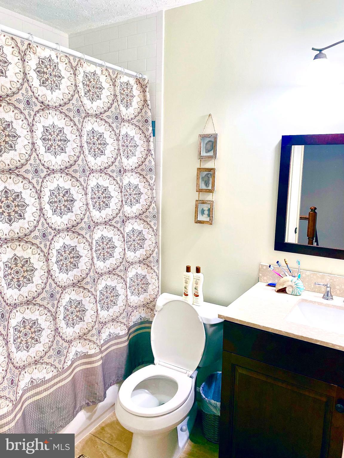 GUNNERS LAKE VILLAGE - Residential