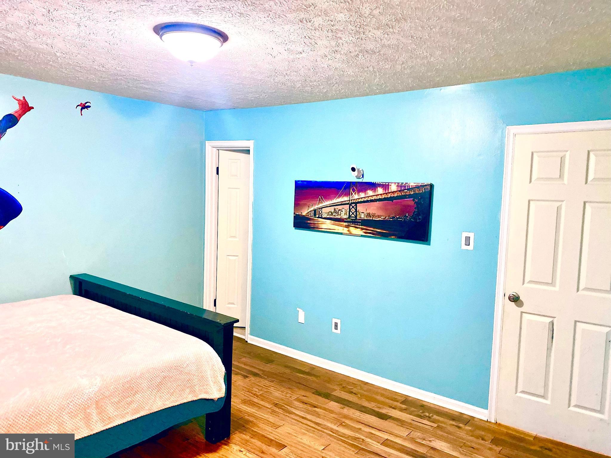 GUNNERS LAKE VILLAGE - Residential