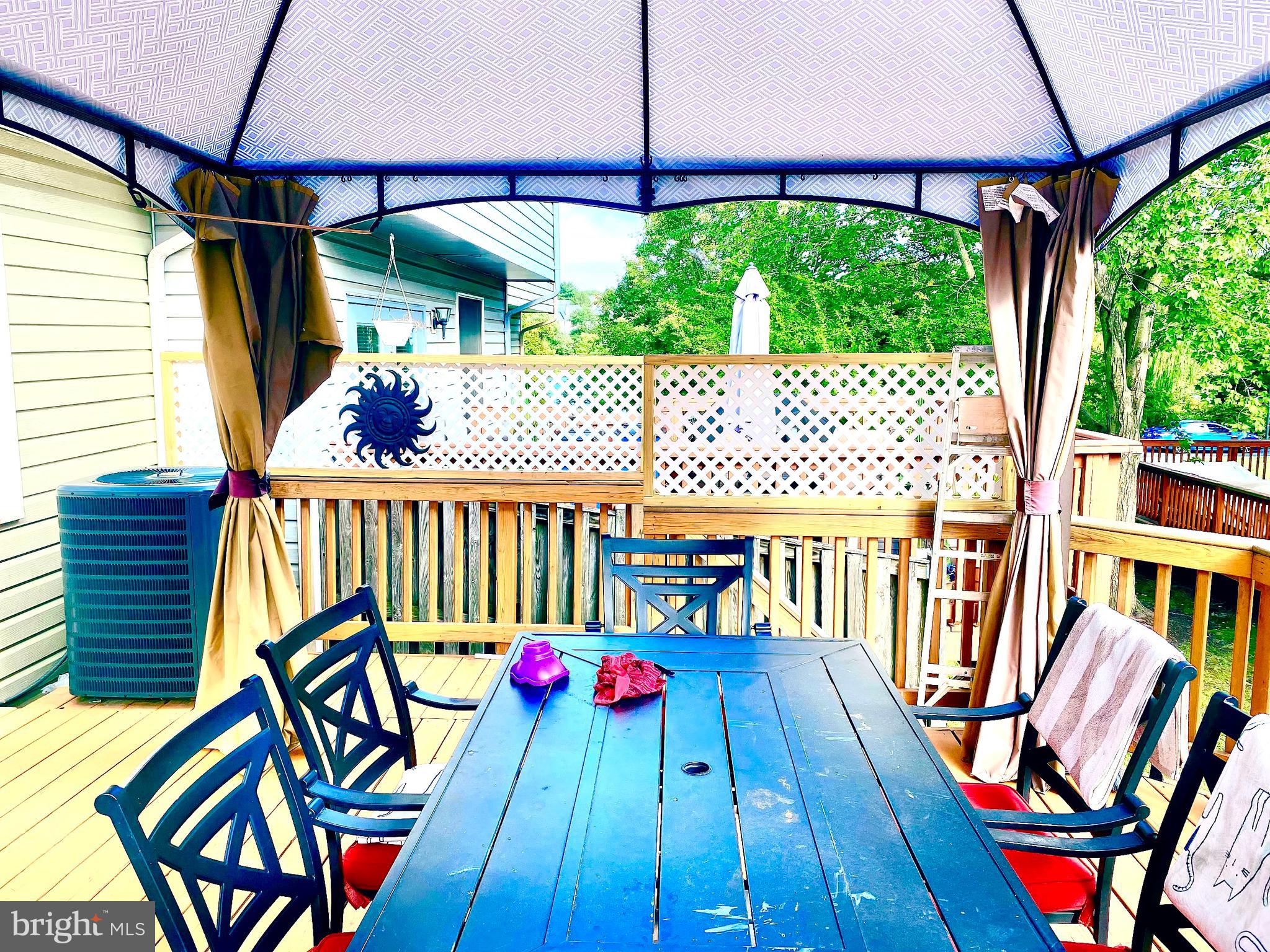 GUNNERS LAKE VILLAGE - Residential