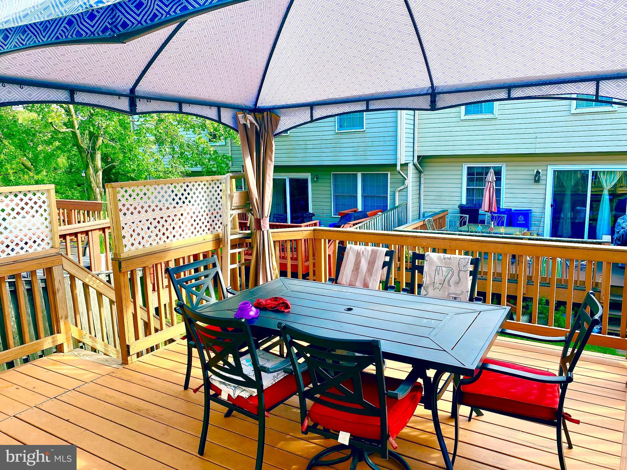 GUNNERS LAKE VILLAGE - Residential