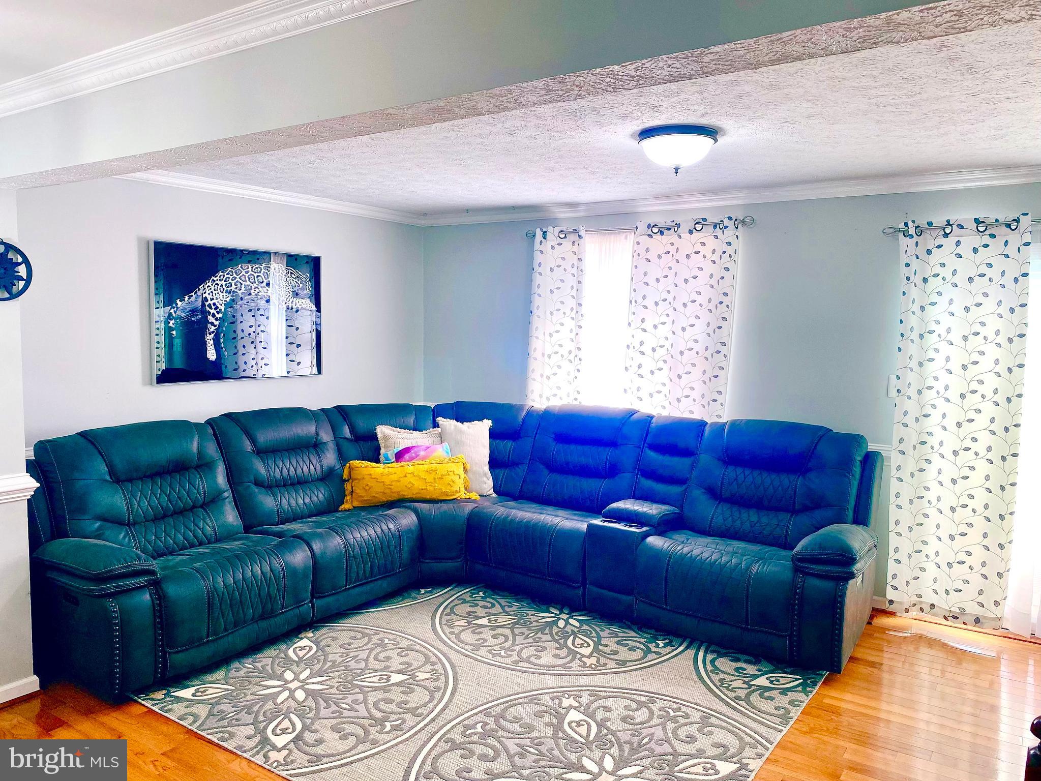 GUNNERS LAKE VILLAGE - Residential