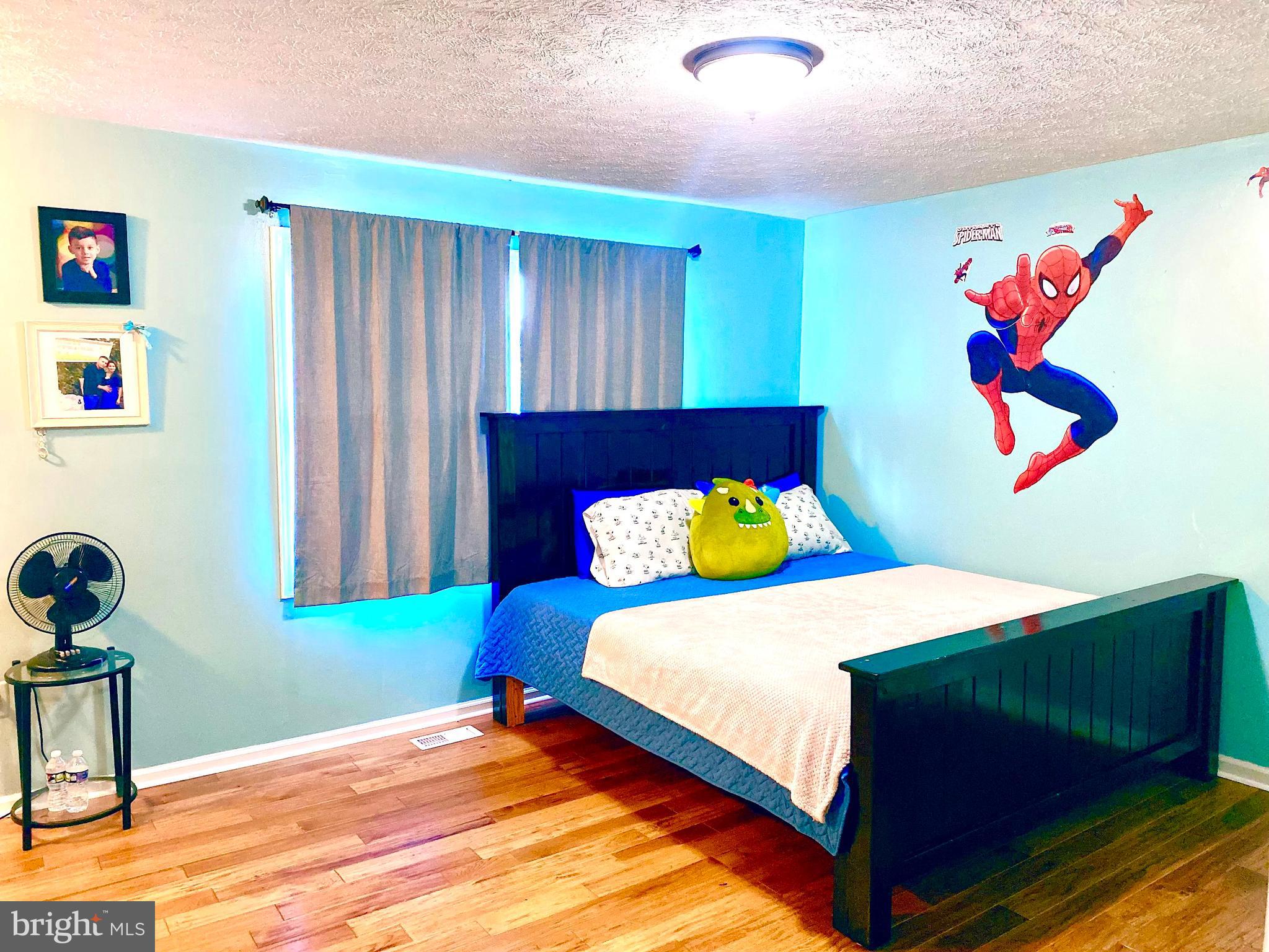 GUNNERS LAKE VILLAGE - Residential