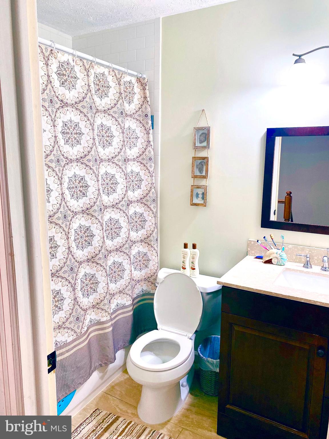 GUNNERS LAKE VILLAGE - Residential