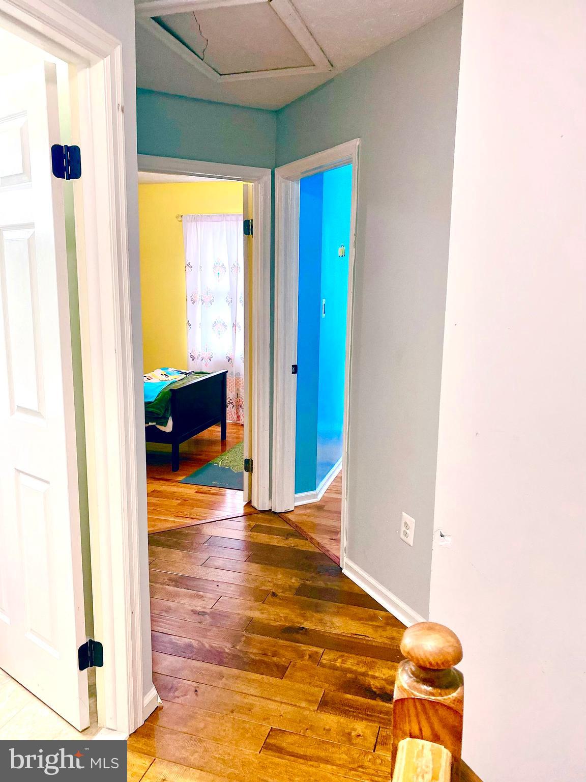 GUNNERS LAKE VILLAGE - Residential