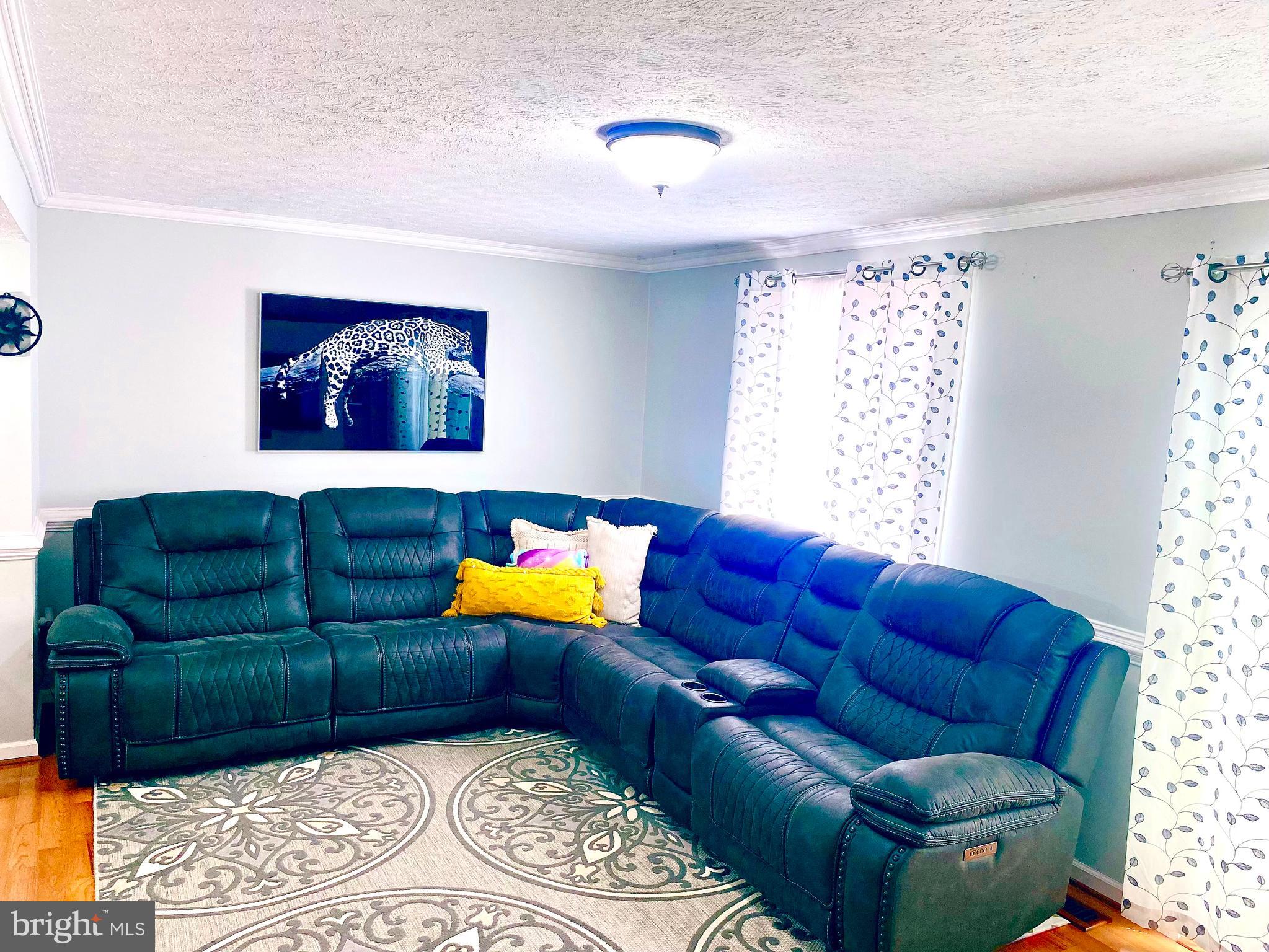 GUNNERS LAKE VILLAGE - Residential