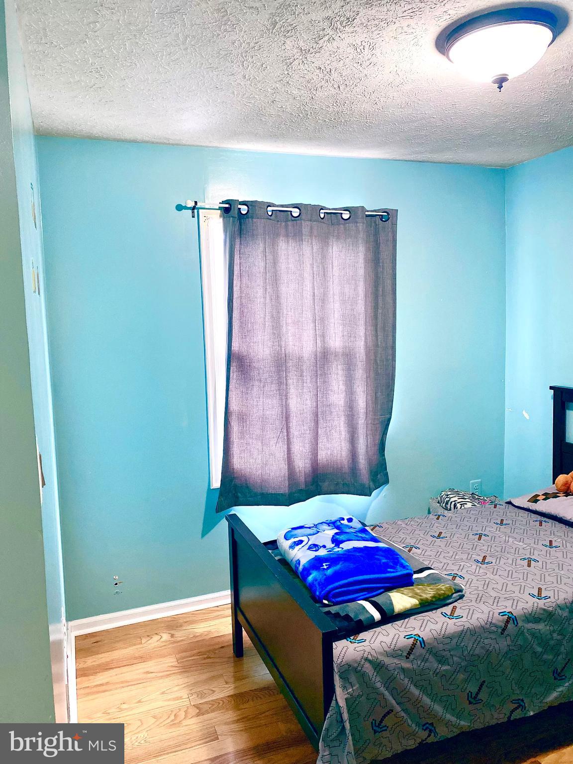 GUNNERS LAKE VILLAGE - Residential