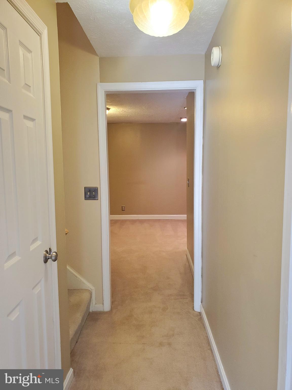 SINGLETONS GROVE - Residential Lease