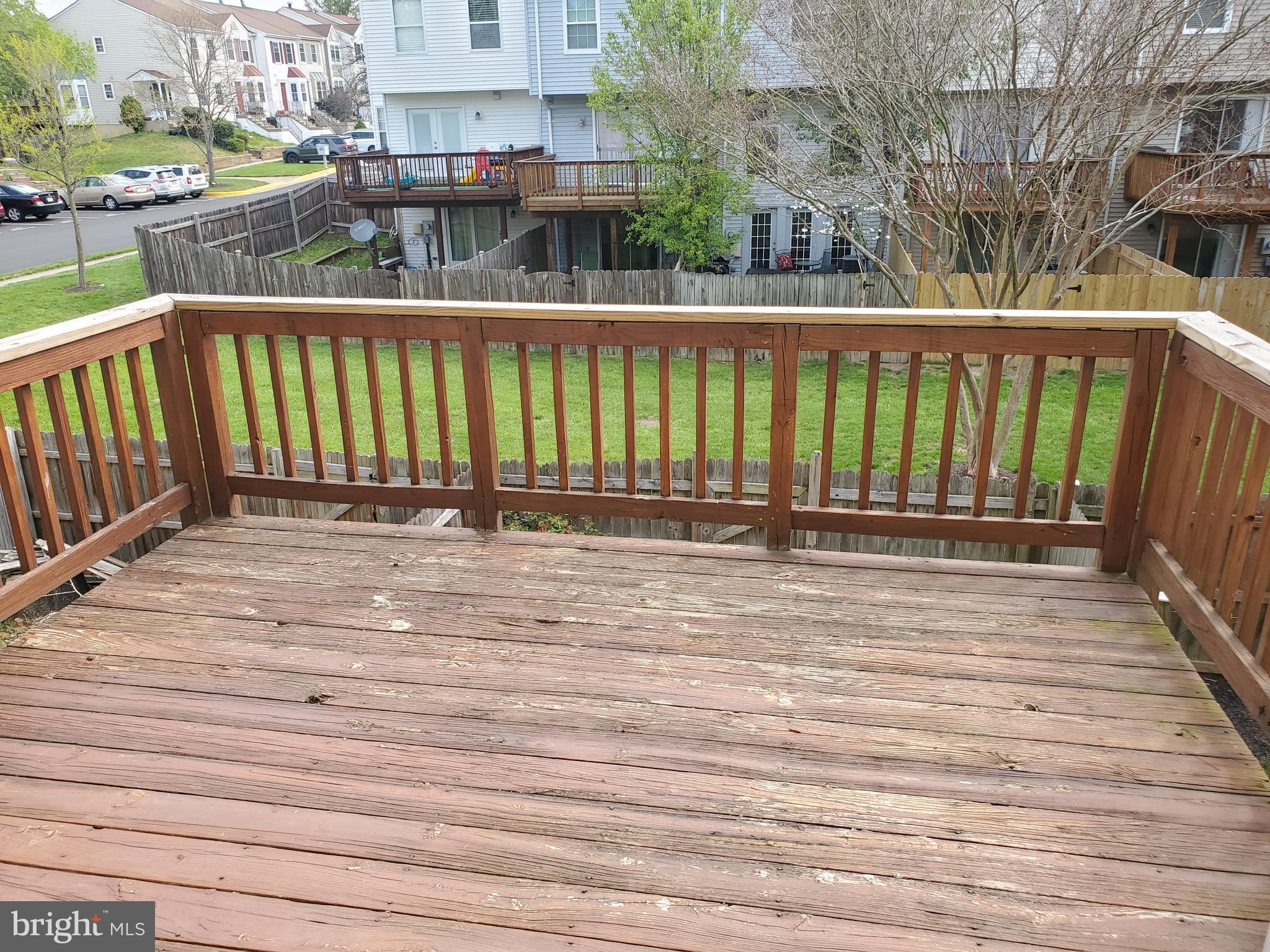 SINGLETONS GROVE - Residential Lease