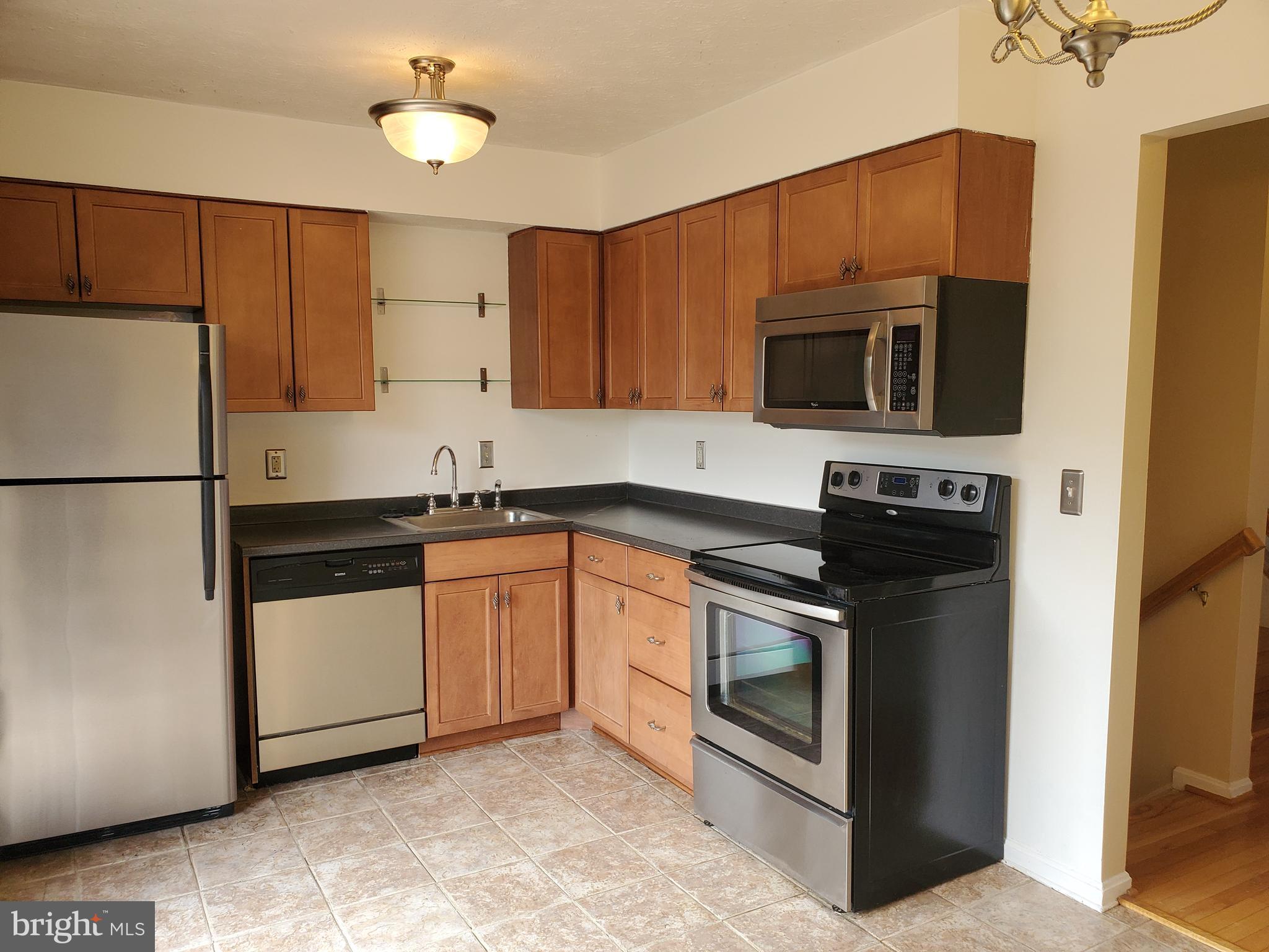 SINGLETONS GROVE - Residential Lease