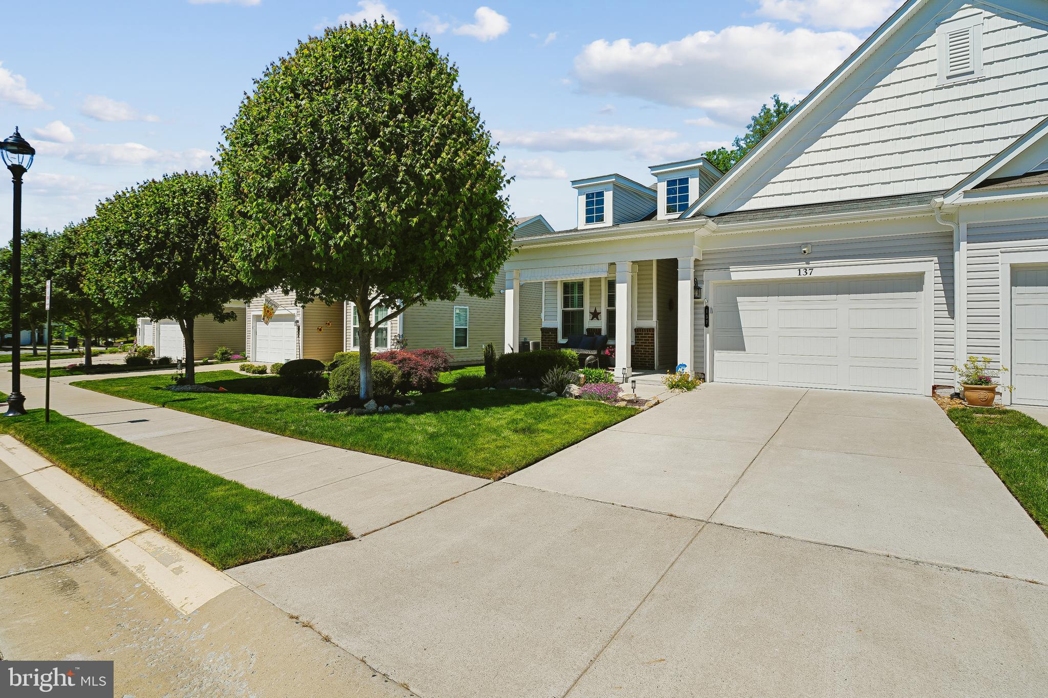 137 LONG POINT DRIVE