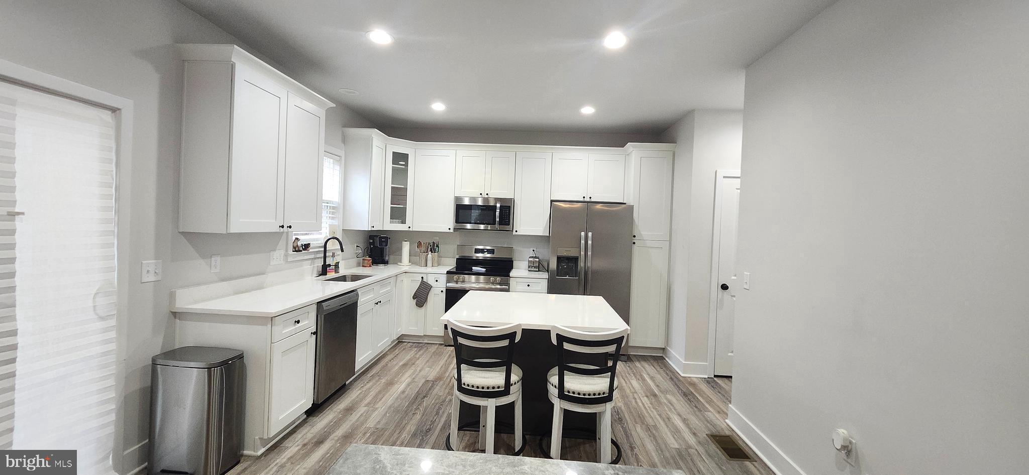 LAKE OF THE WOODS - Residential