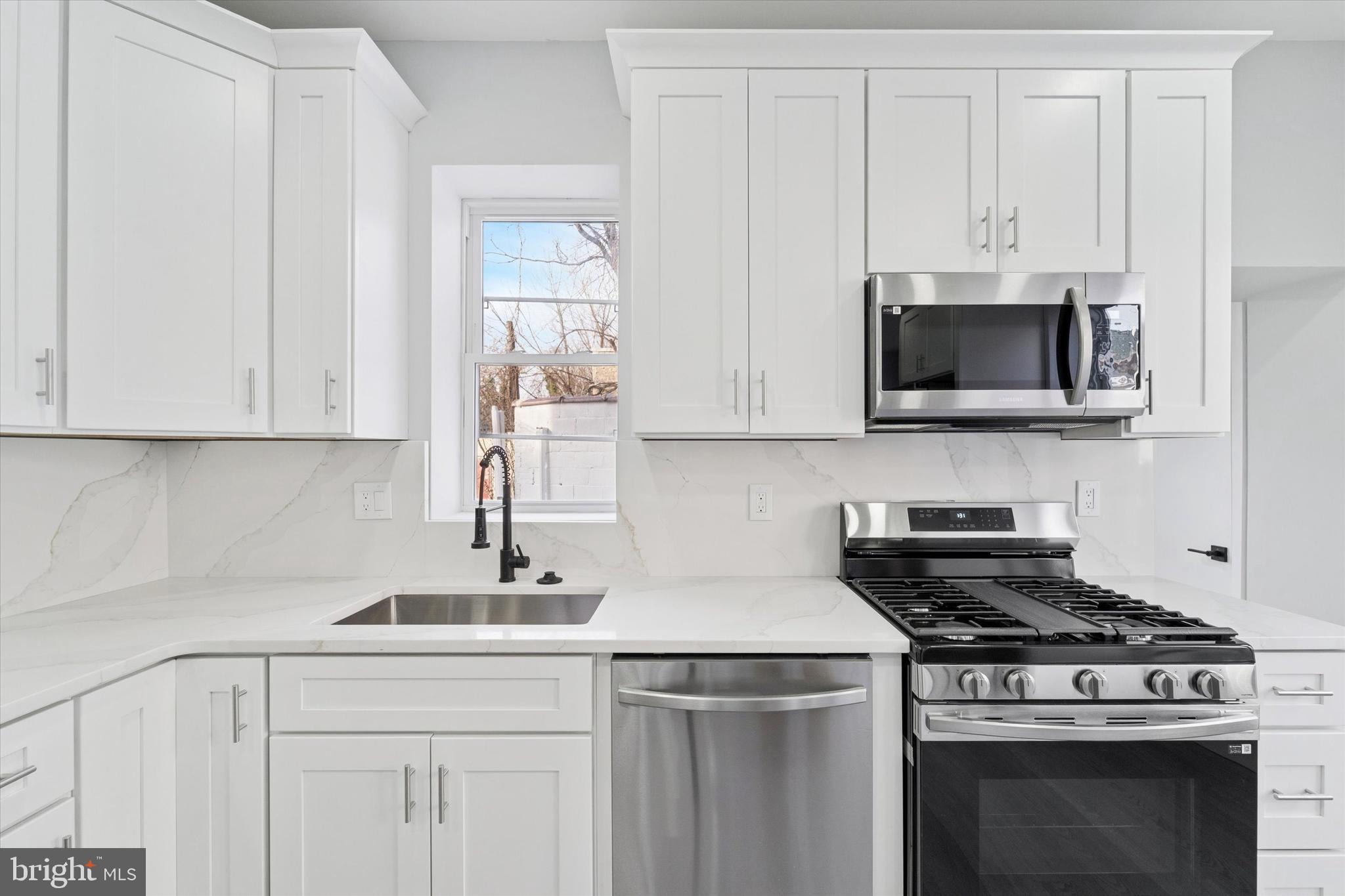 OAK LANE - Residential