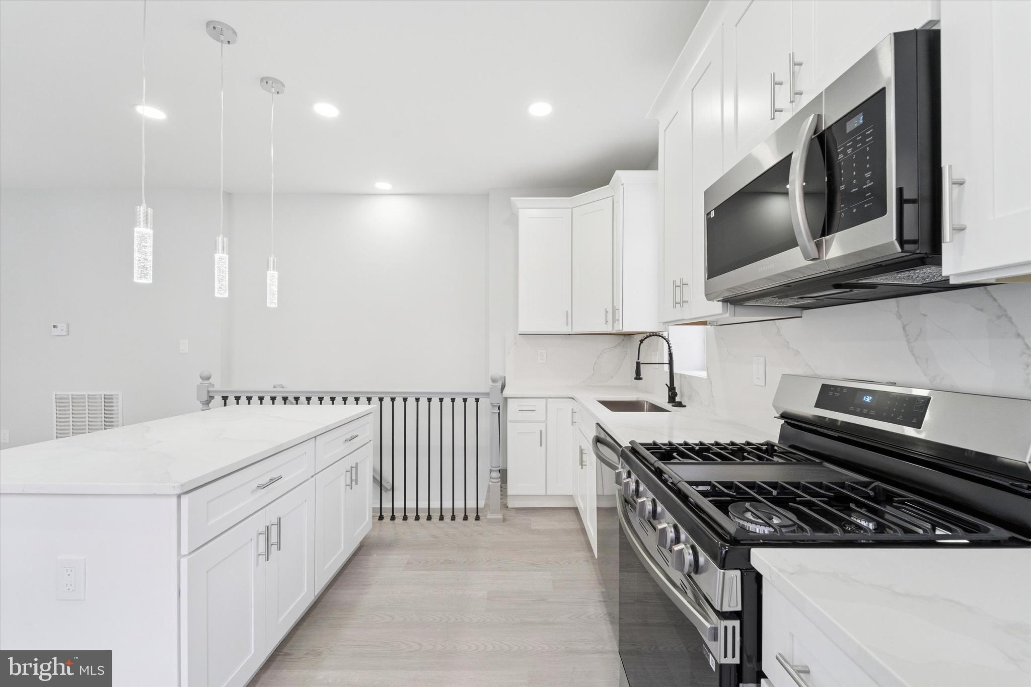 OAK LANE - Residential