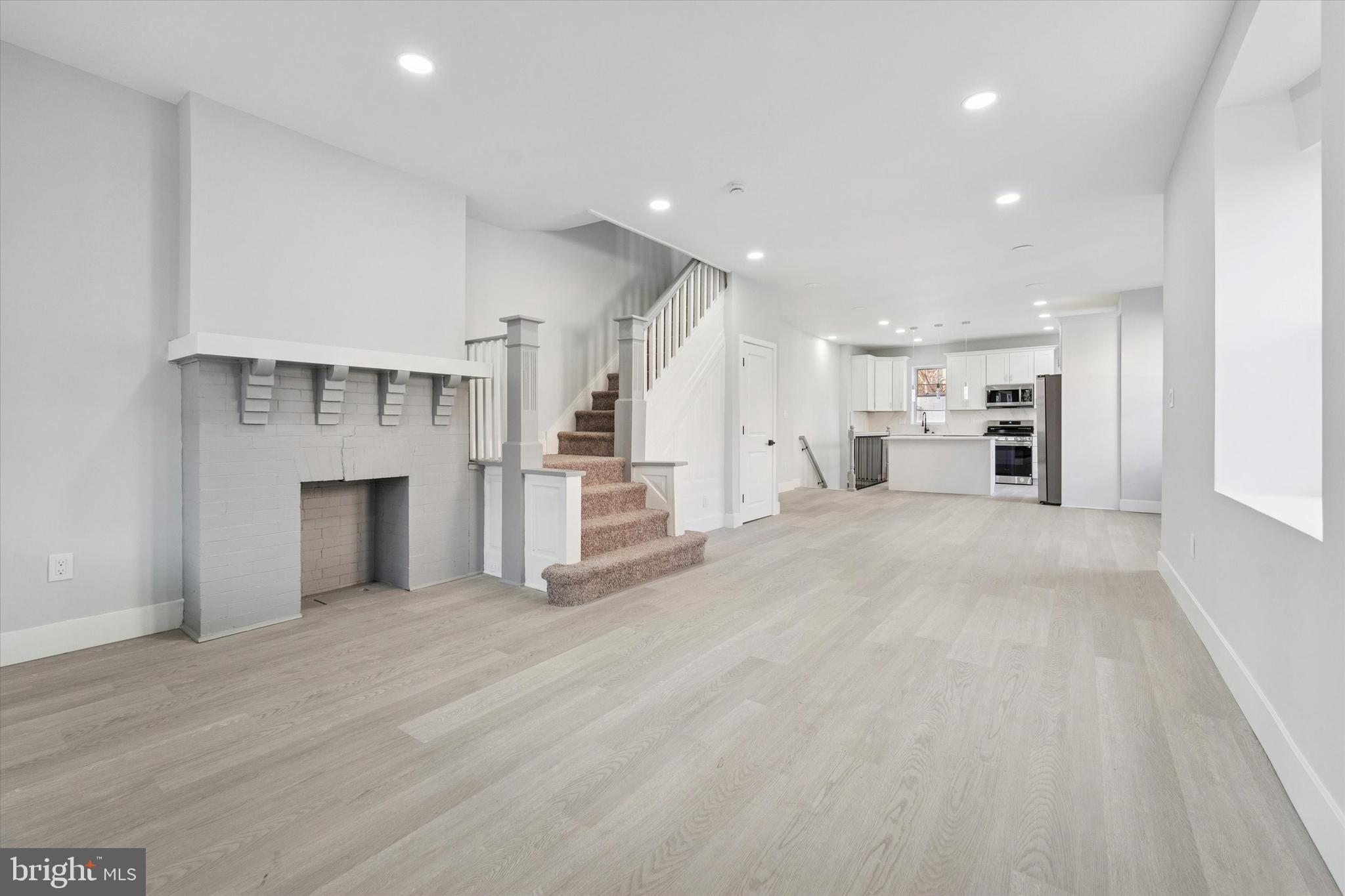 OAK LANE - Residential