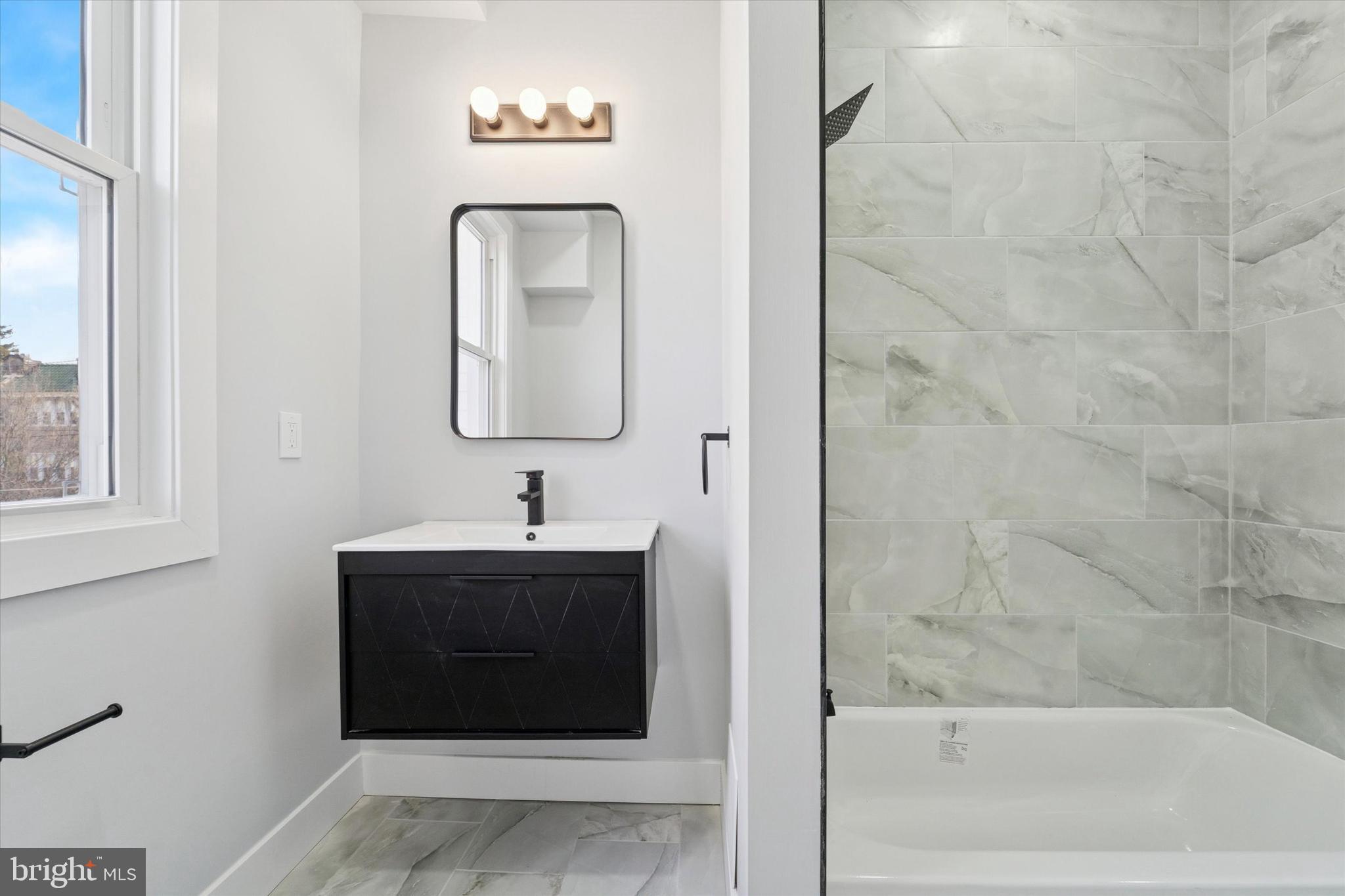 OAK LANE - Residential