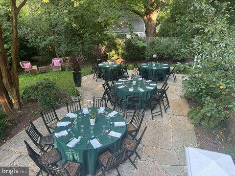 509 LLOYDS LANE ALEXANDRIA VA 22302