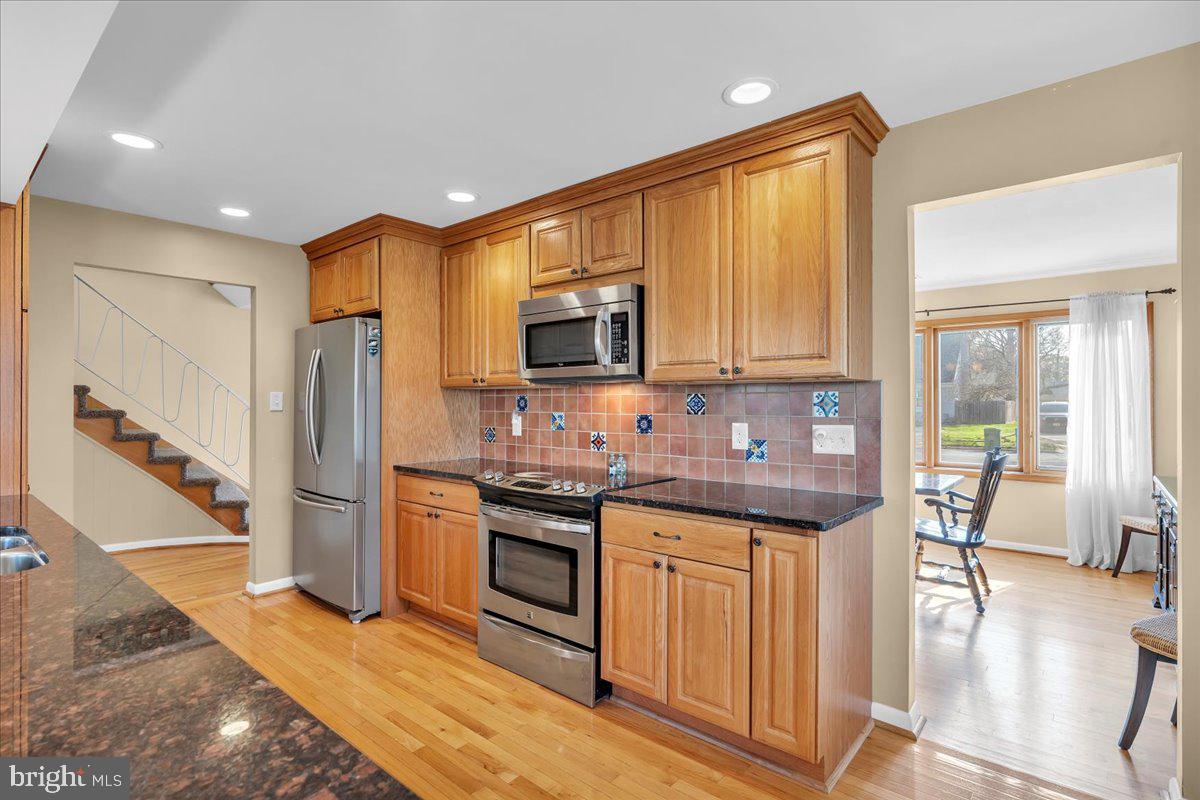 1204 HEARTWOOD DRIVE