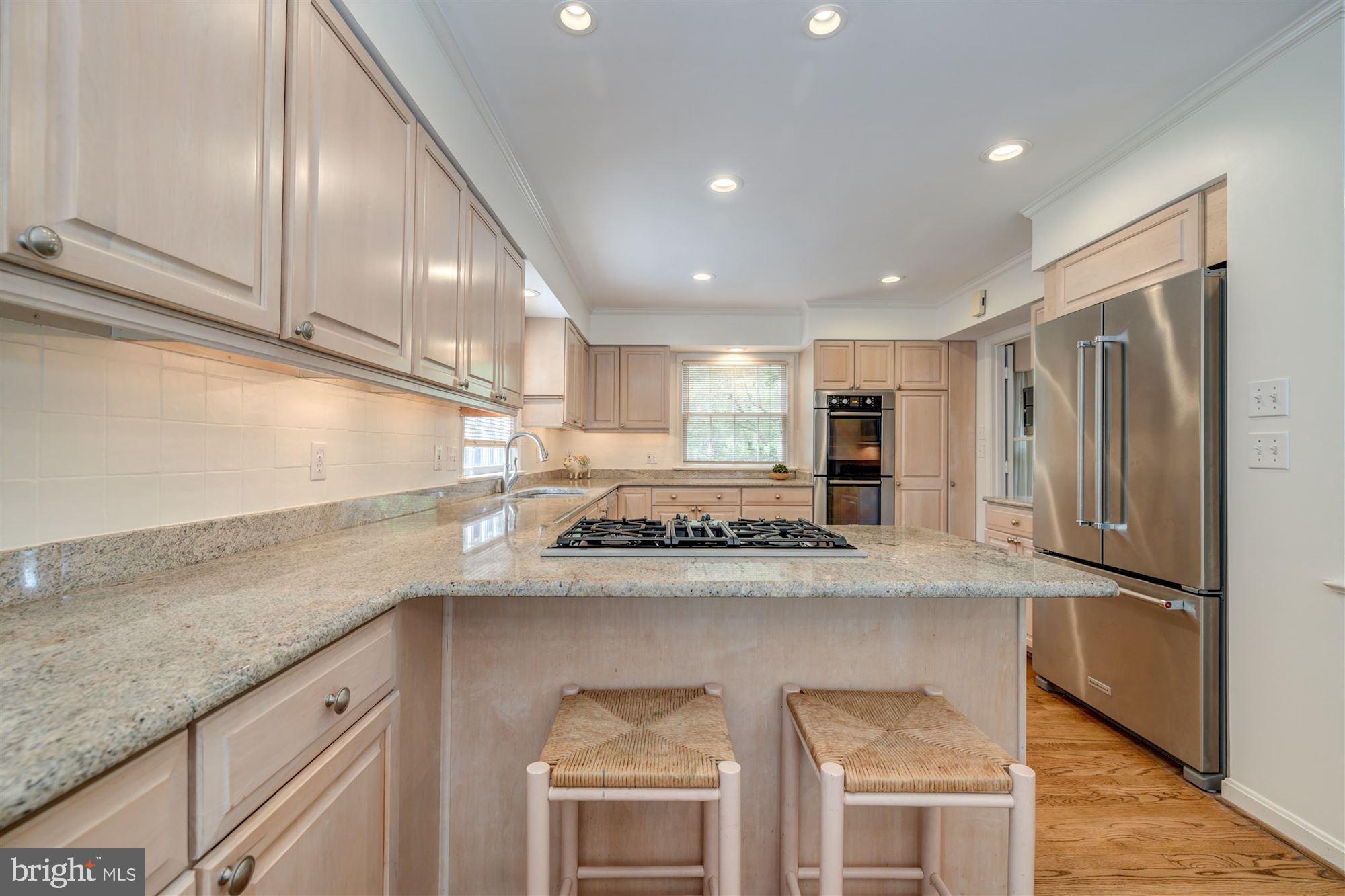 RIVER FALLS - Residential