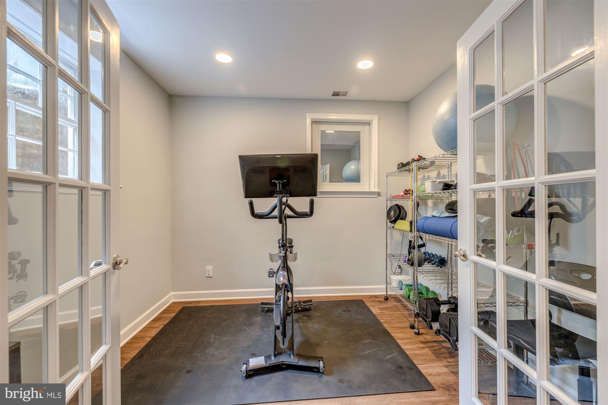 RIVER FALLS - Residential