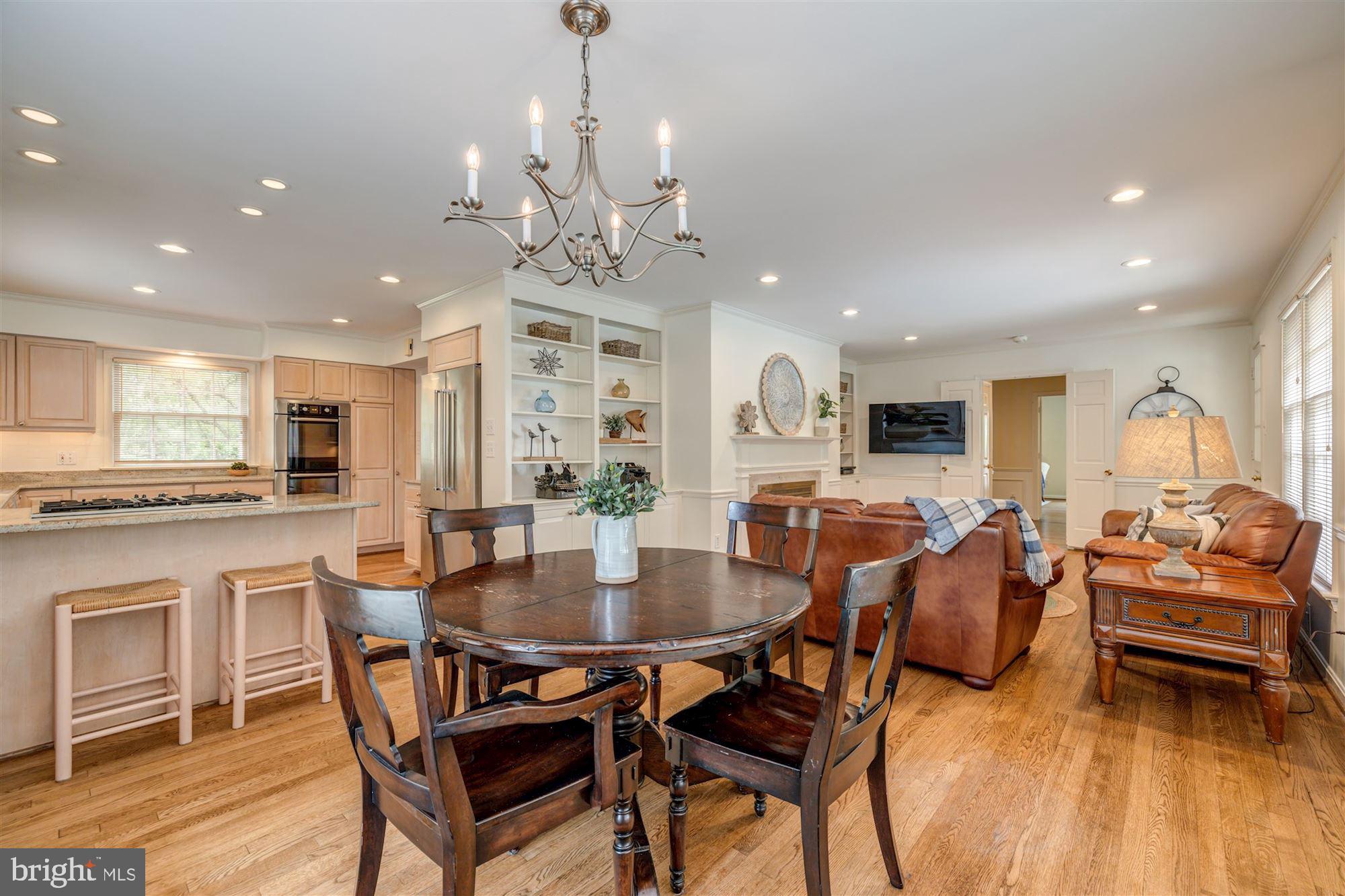 RIVER FALLS - Residential