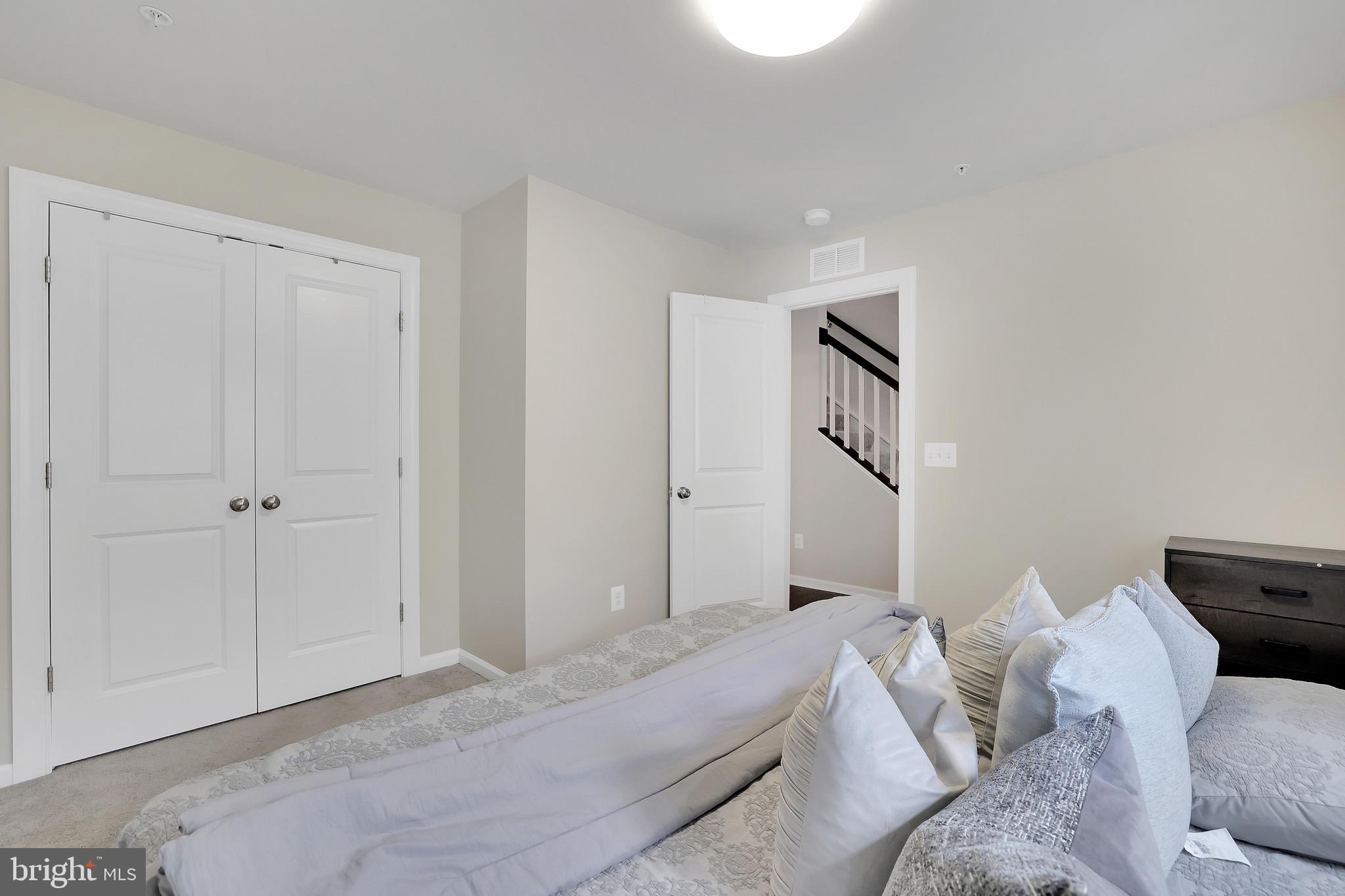 CLARKSBURG SQUARE - Residential