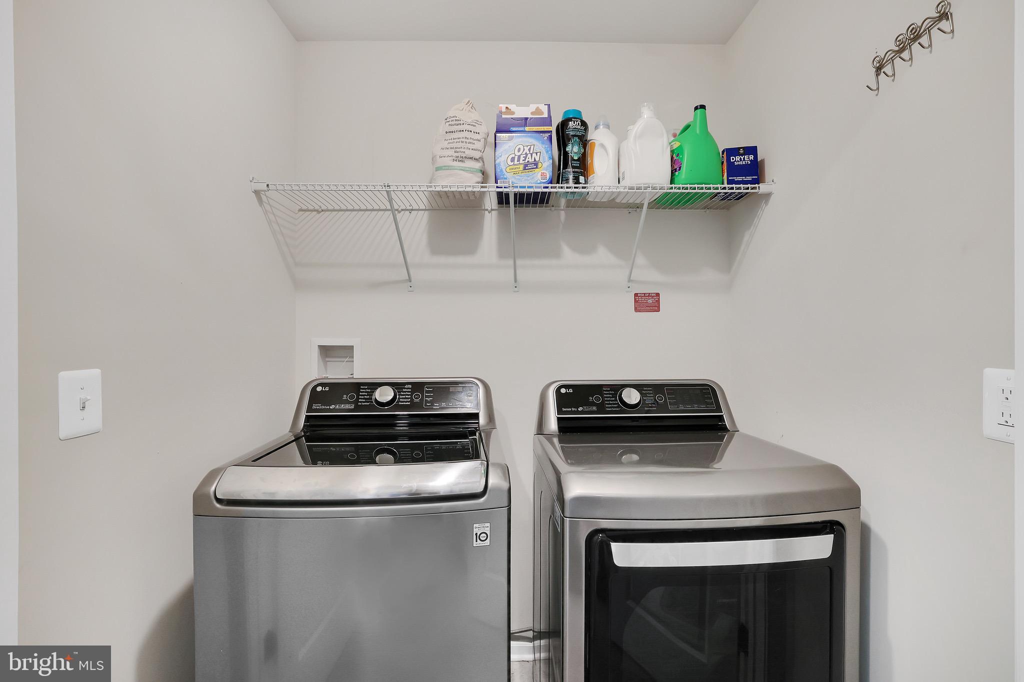 CLARKSBURG SQUARE - Residential