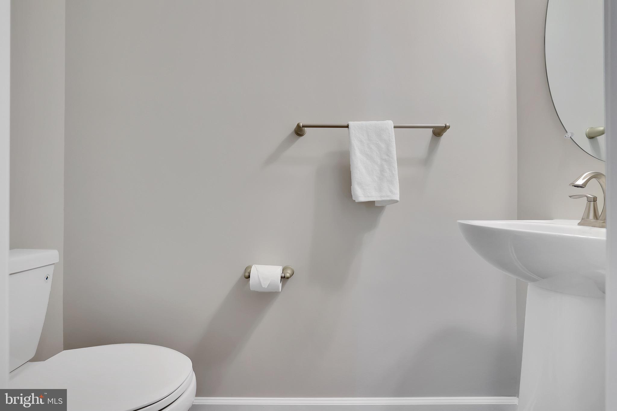 CLARKSBURG SQUARE - Residential