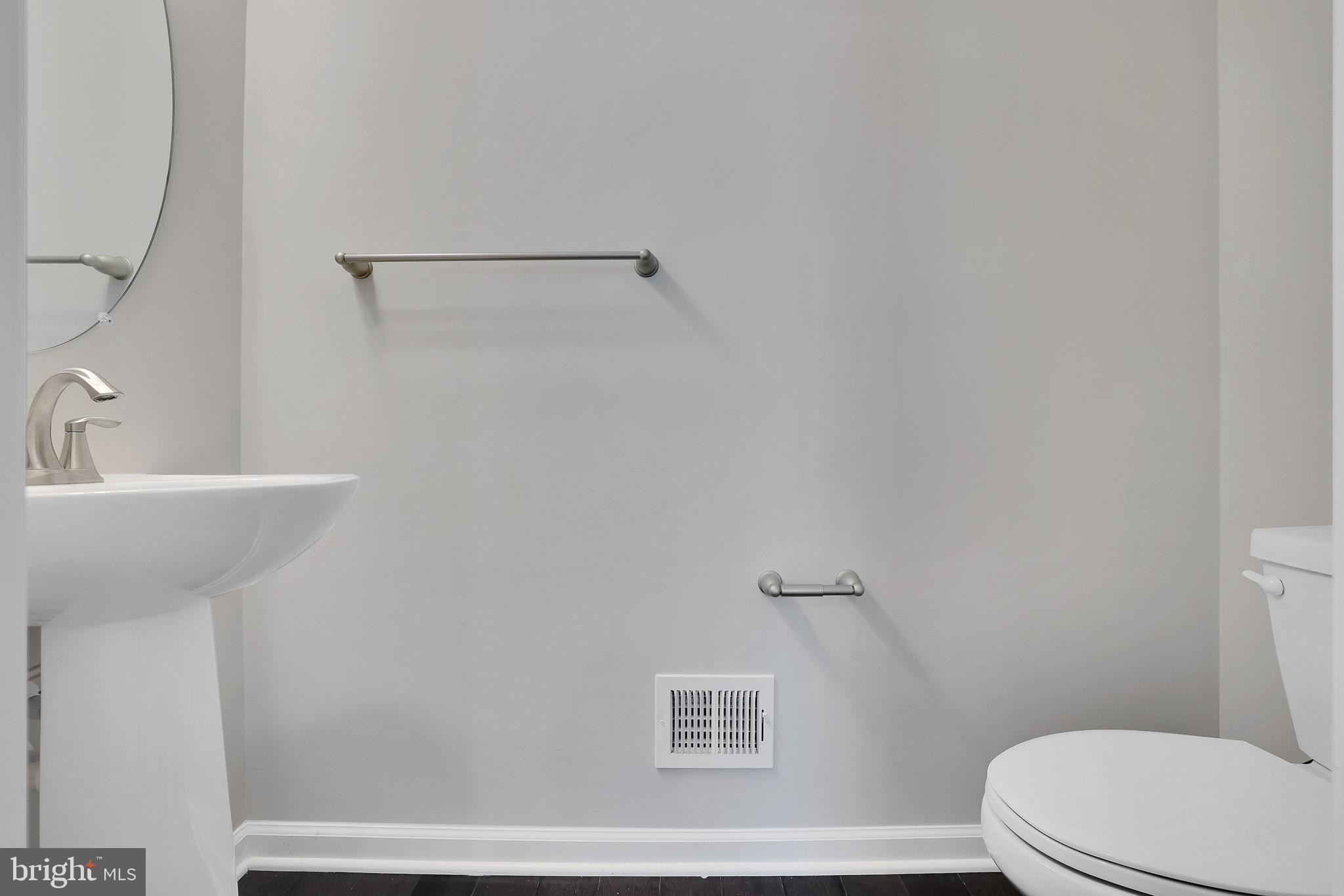 CLARKSBURG SQUARE - Residential