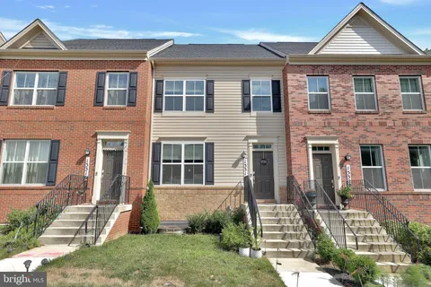 13318 Garnkirk Forest Drive, Clarksburg, MD MLS: MDMC2167976