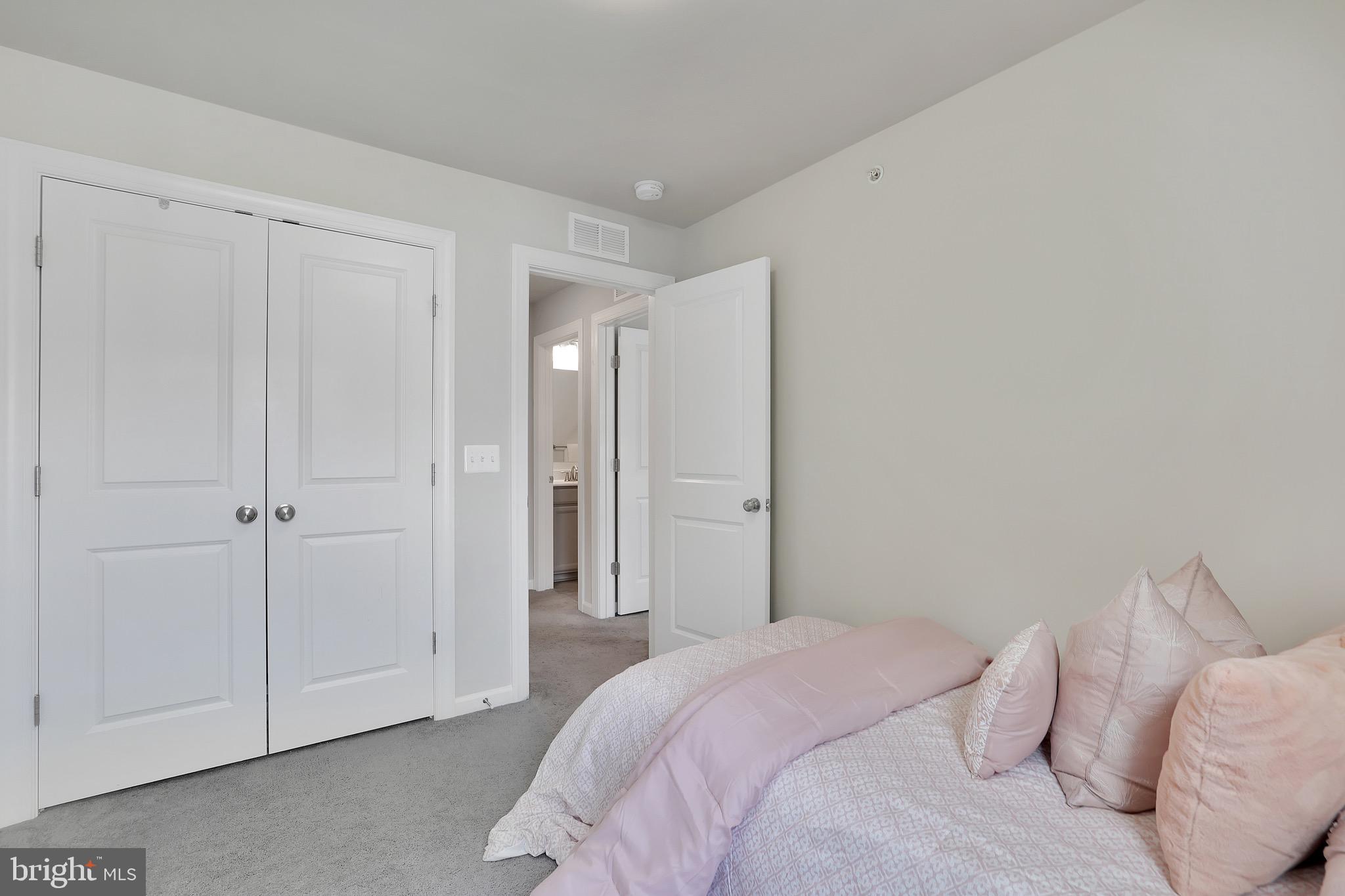 CLARKSBURG SQUARE - Residential