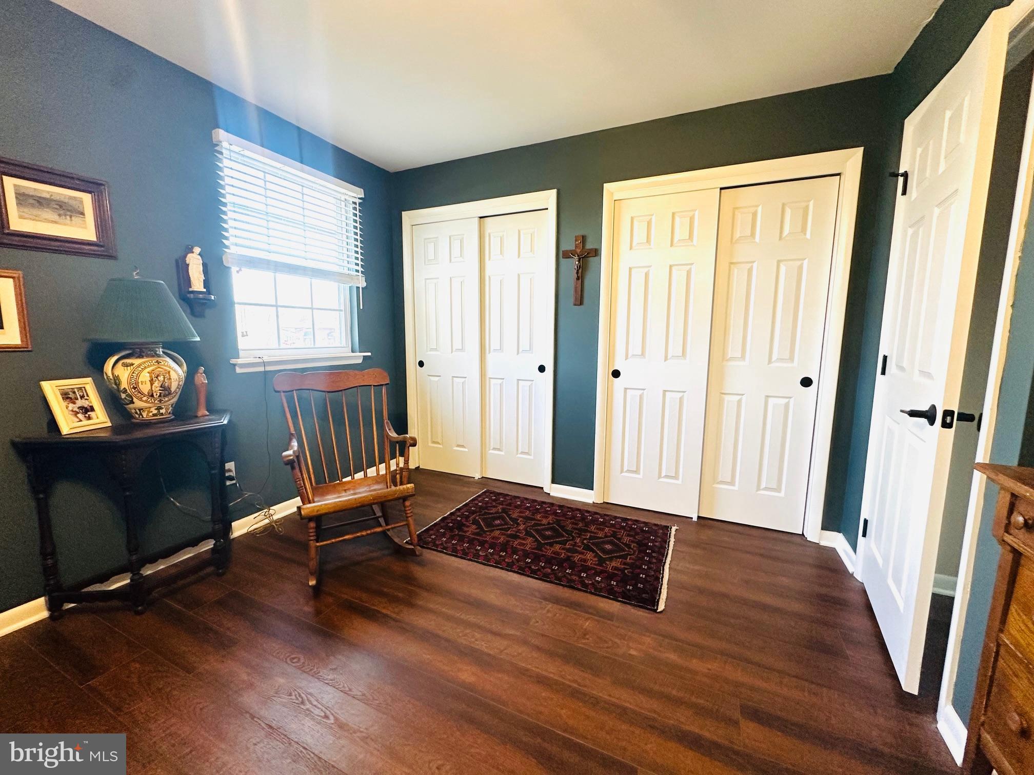 TELFORD SQUARE - Residential