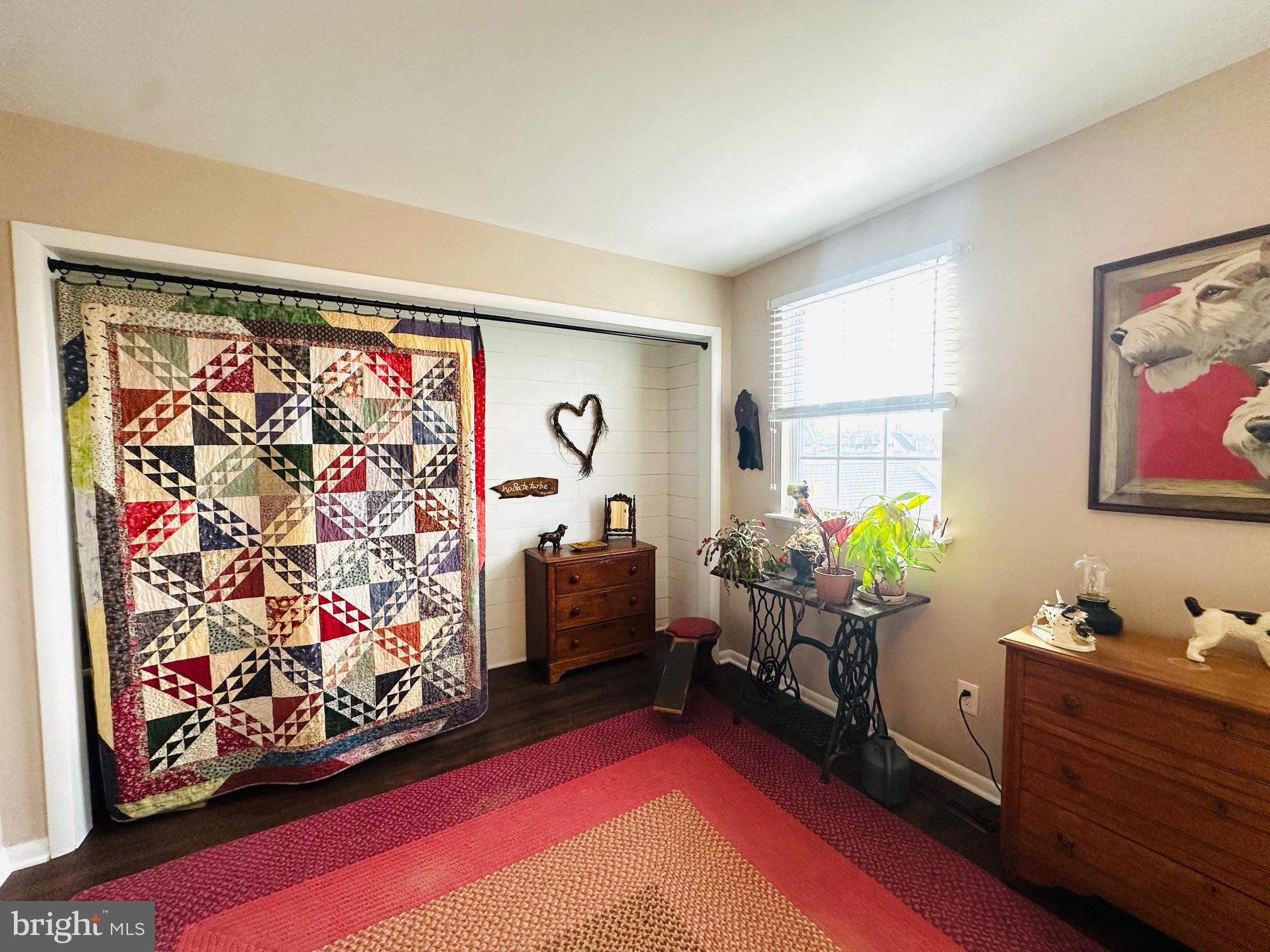 TELFORD SQUARE - Residential